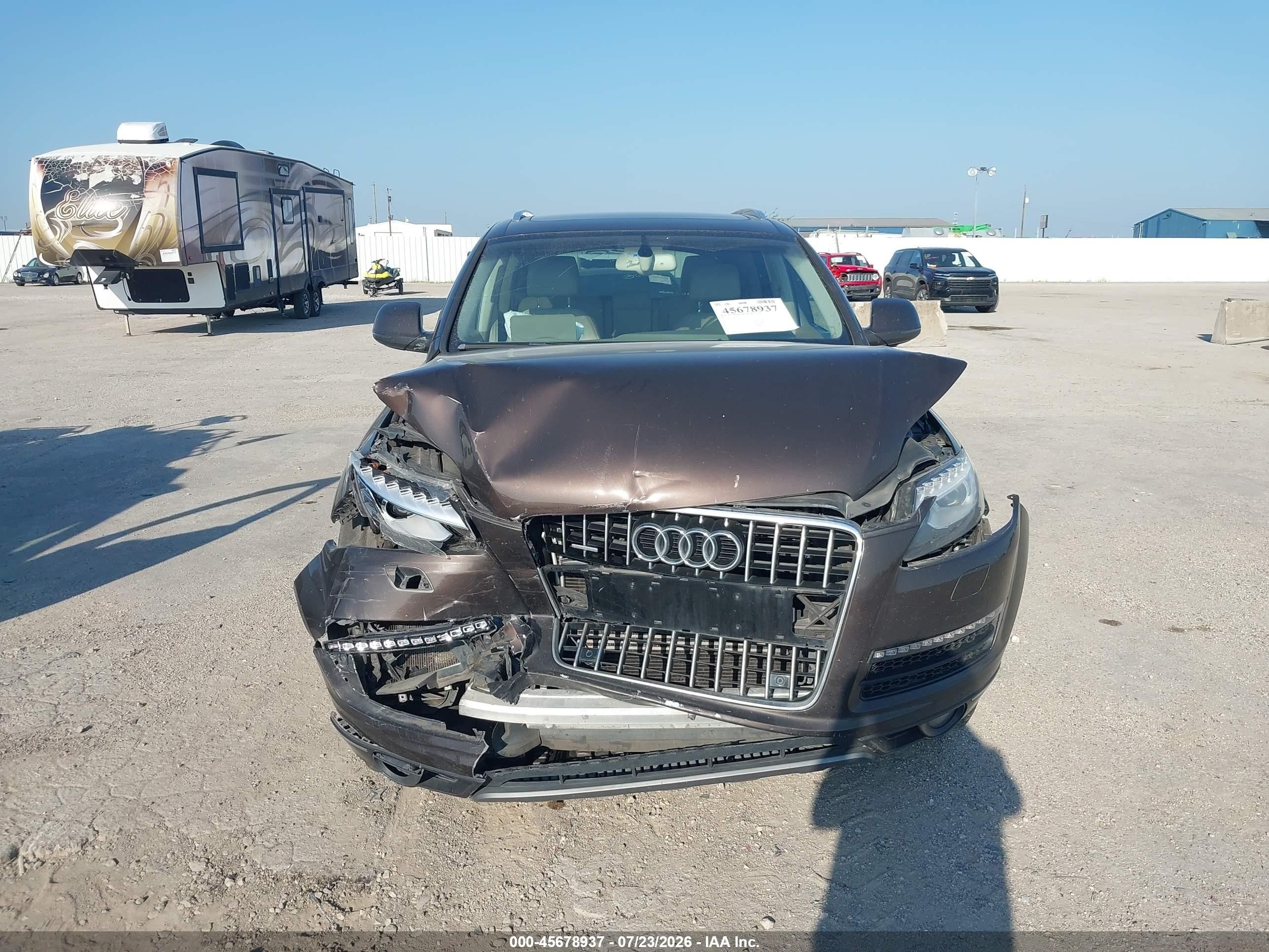 2015 Audi Q7 3.0t Premium Бордовый vin: WA1LGAFE2FD019839