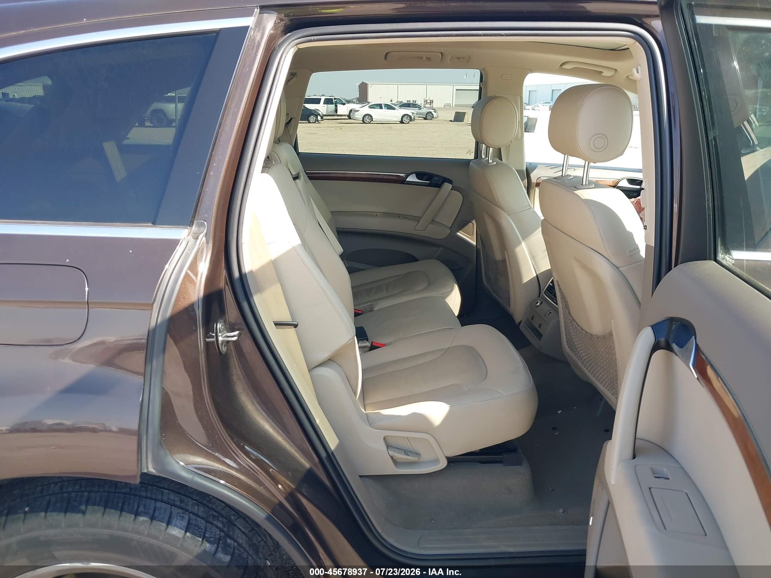 2015 Audi Q7 3.0t Premium Бордовый vin: WA1LGAFE2FD019839
