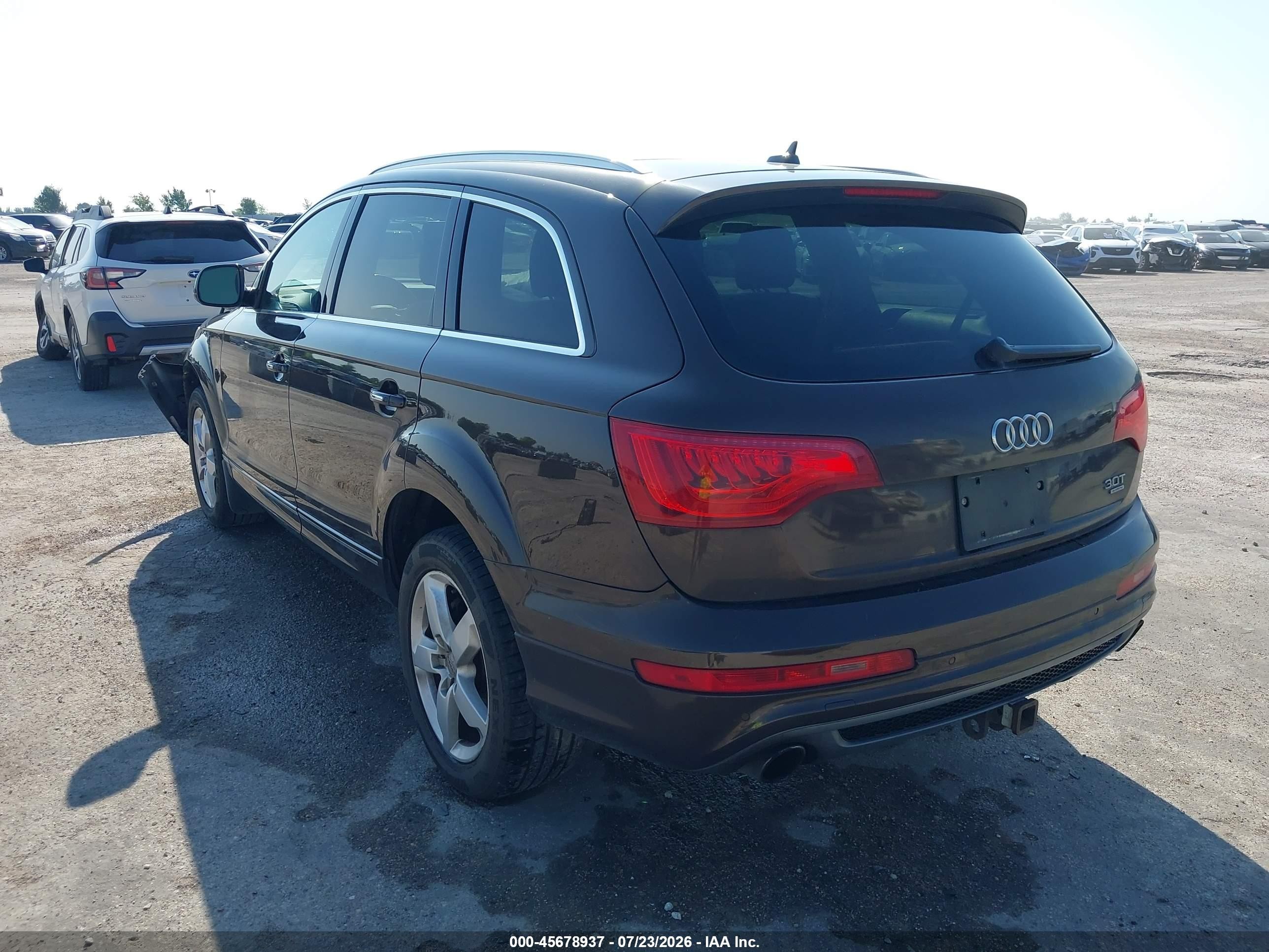 2015 Audi Q7 3.0t Premium Бордовый vin: WA1LGAFE2FD019839