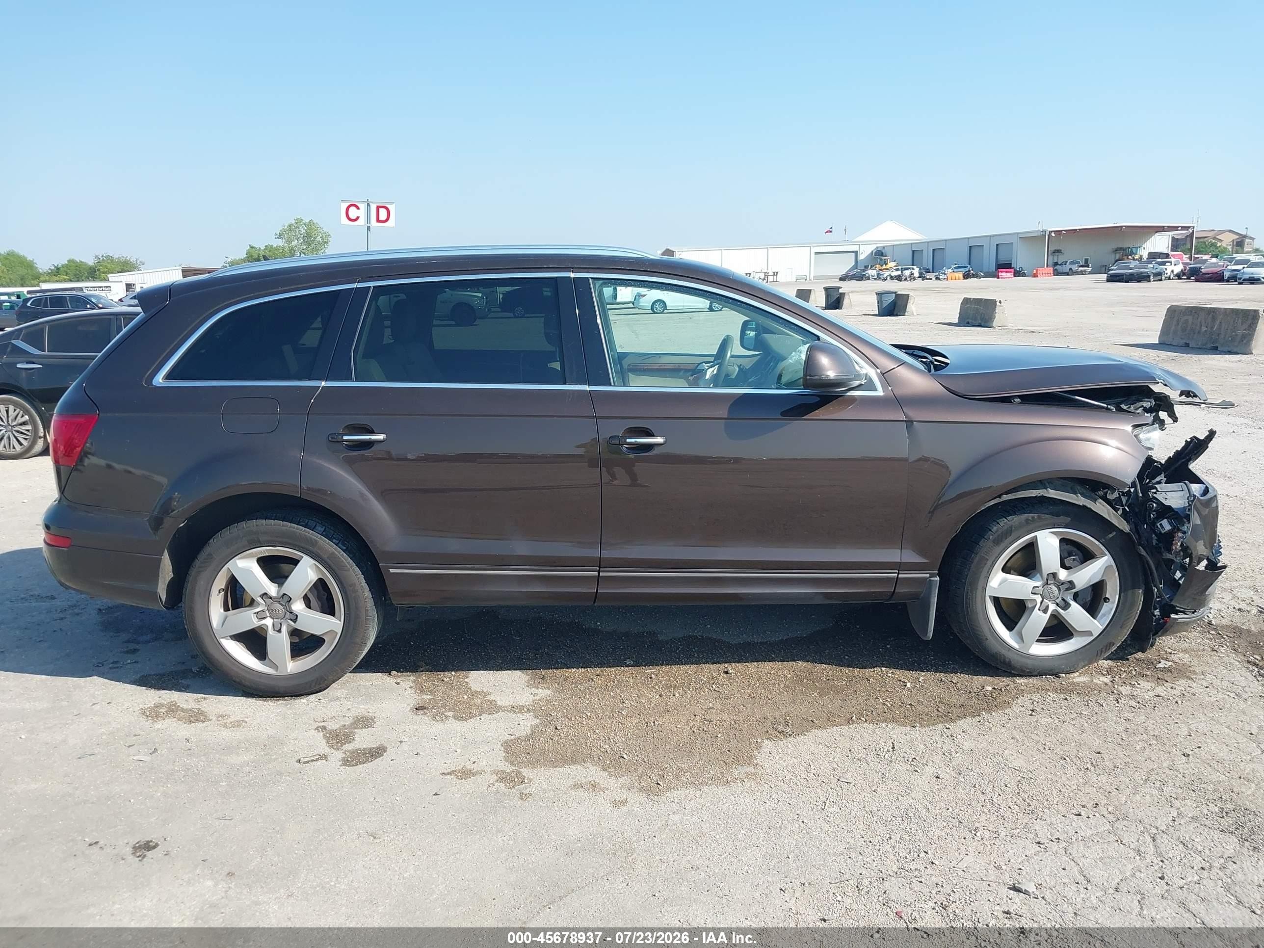 2015 Audi Q7 3.0t Premium Бордовый vin: WA1LGAFE2FD019839