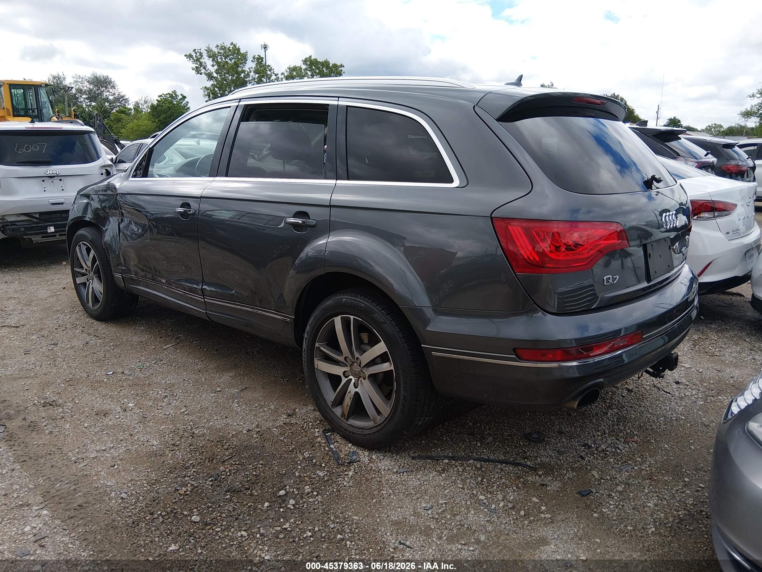 2015 Audi Q7 3.0t Premium Gray vin: WA1LGAFE2FD031263