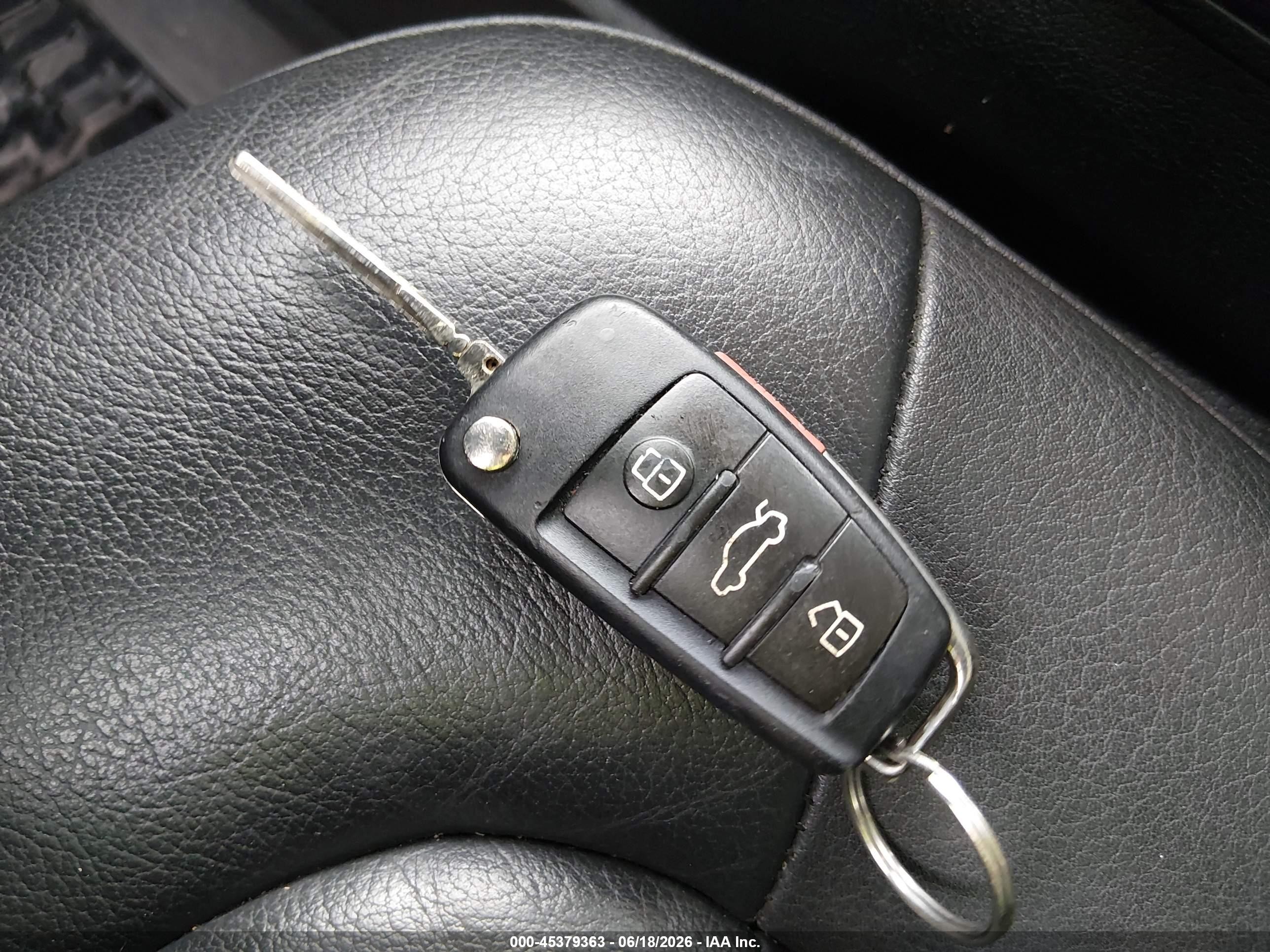 2015 Audi Q7 3.0t Premium Gray vin: WA1LGAFE2FD031263