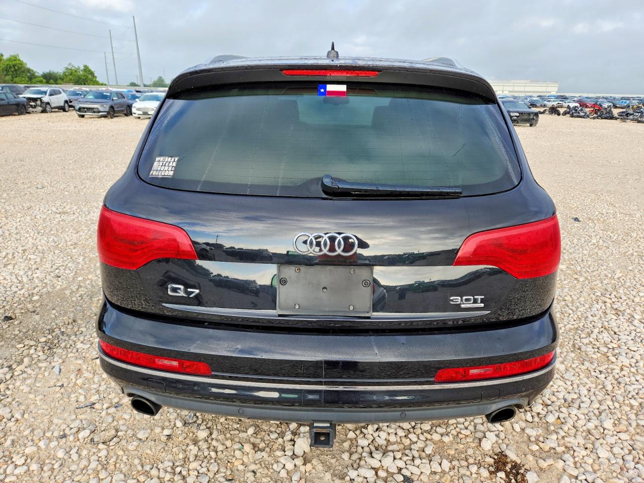 2015 Audi Q7 Premium Plus Черный vin: WA1LGAFE2FD032493