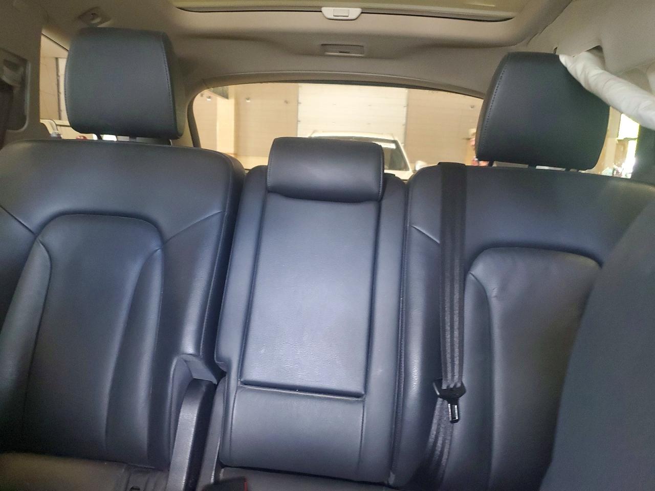 2013 Audi Q7 Premium Plus Серебряный vin: WA1LGAFE3DD006661