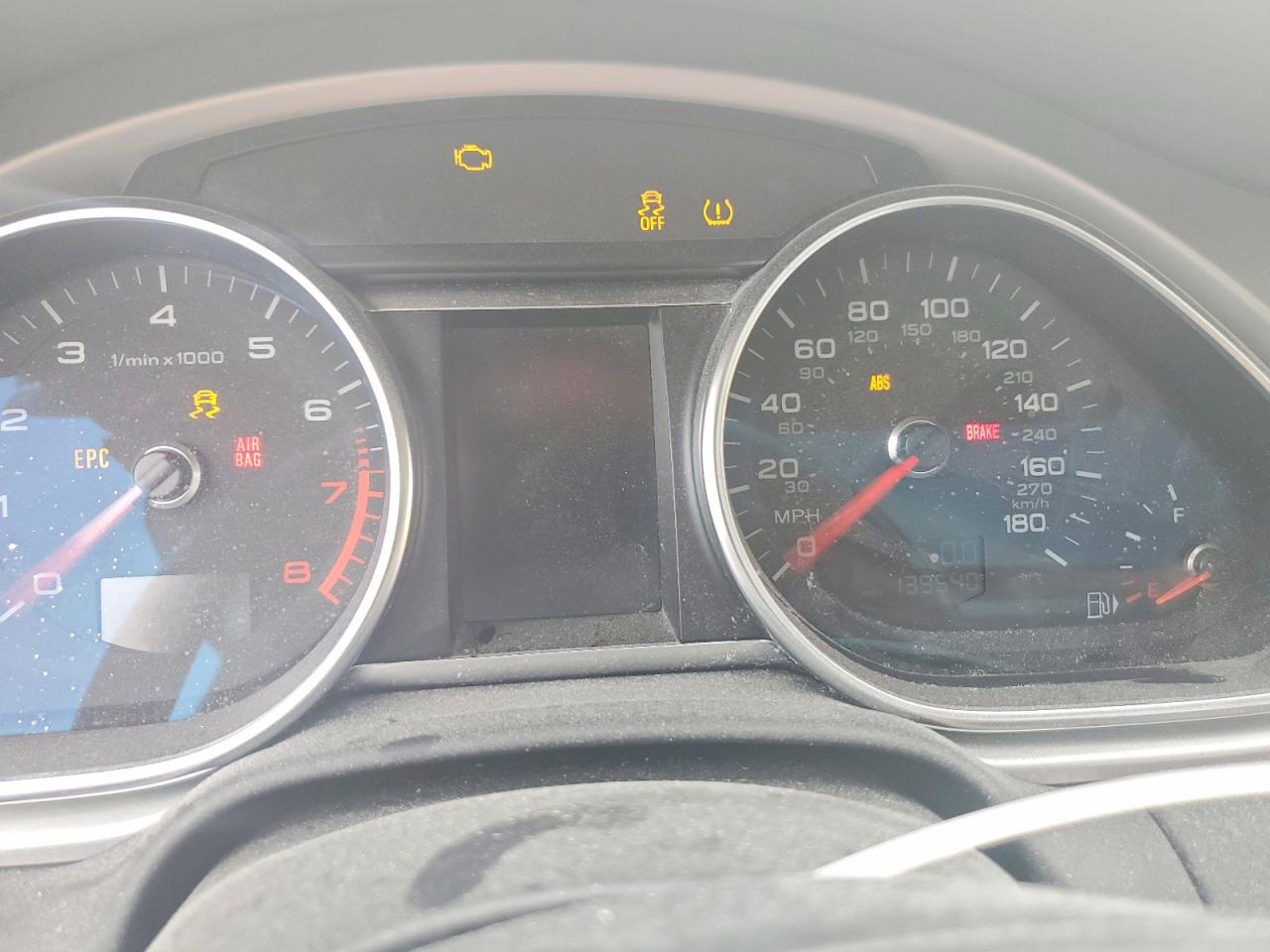 2013 Audi Q7 Premium Plus Серебряный vin: WA1LGAFE3DD006661
