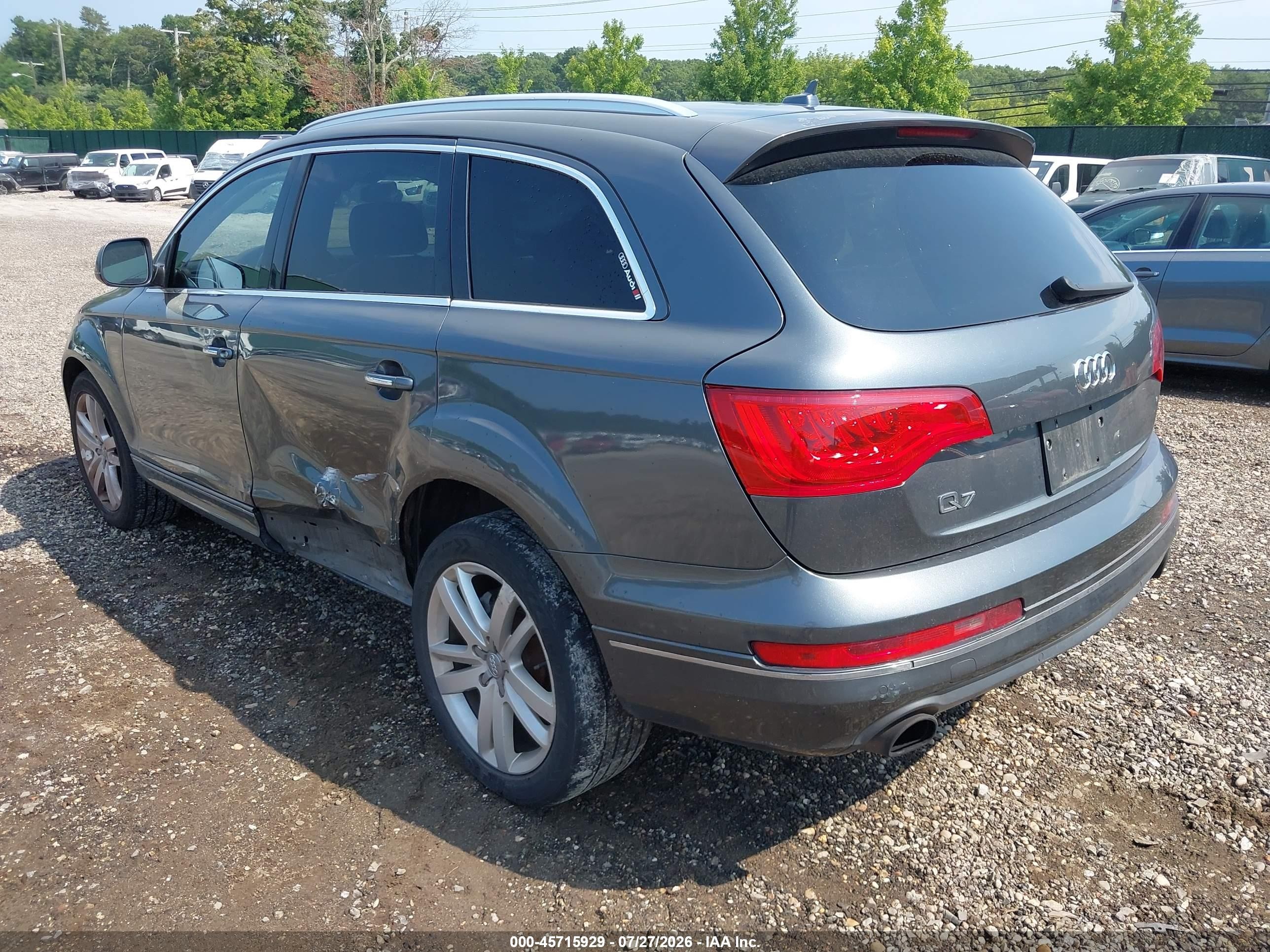 2013 Audi Q7 3.0t Premium Gray vin: WA1LGAFE3DD008166
