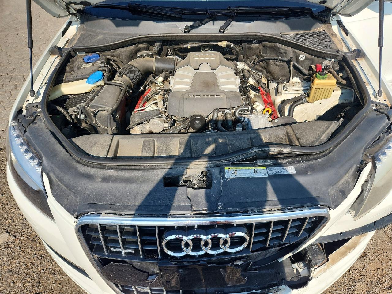 2014 Audi Q7 Premium Plus White vin: WA1LGAFE3ED008668