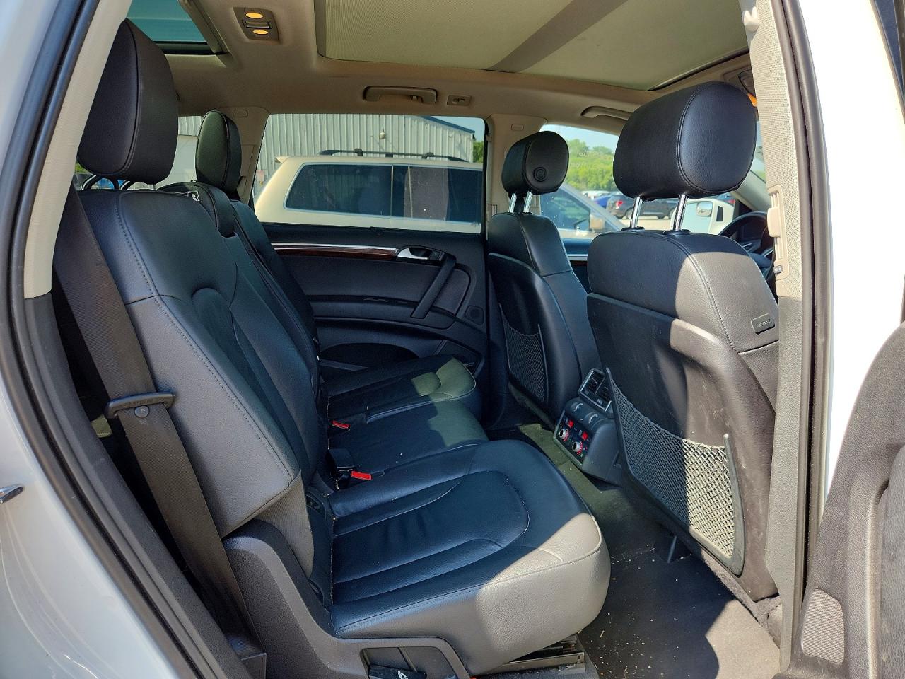 2014 Audi Q7 Premium Plus White vin: WA1LGAFE3ED008668