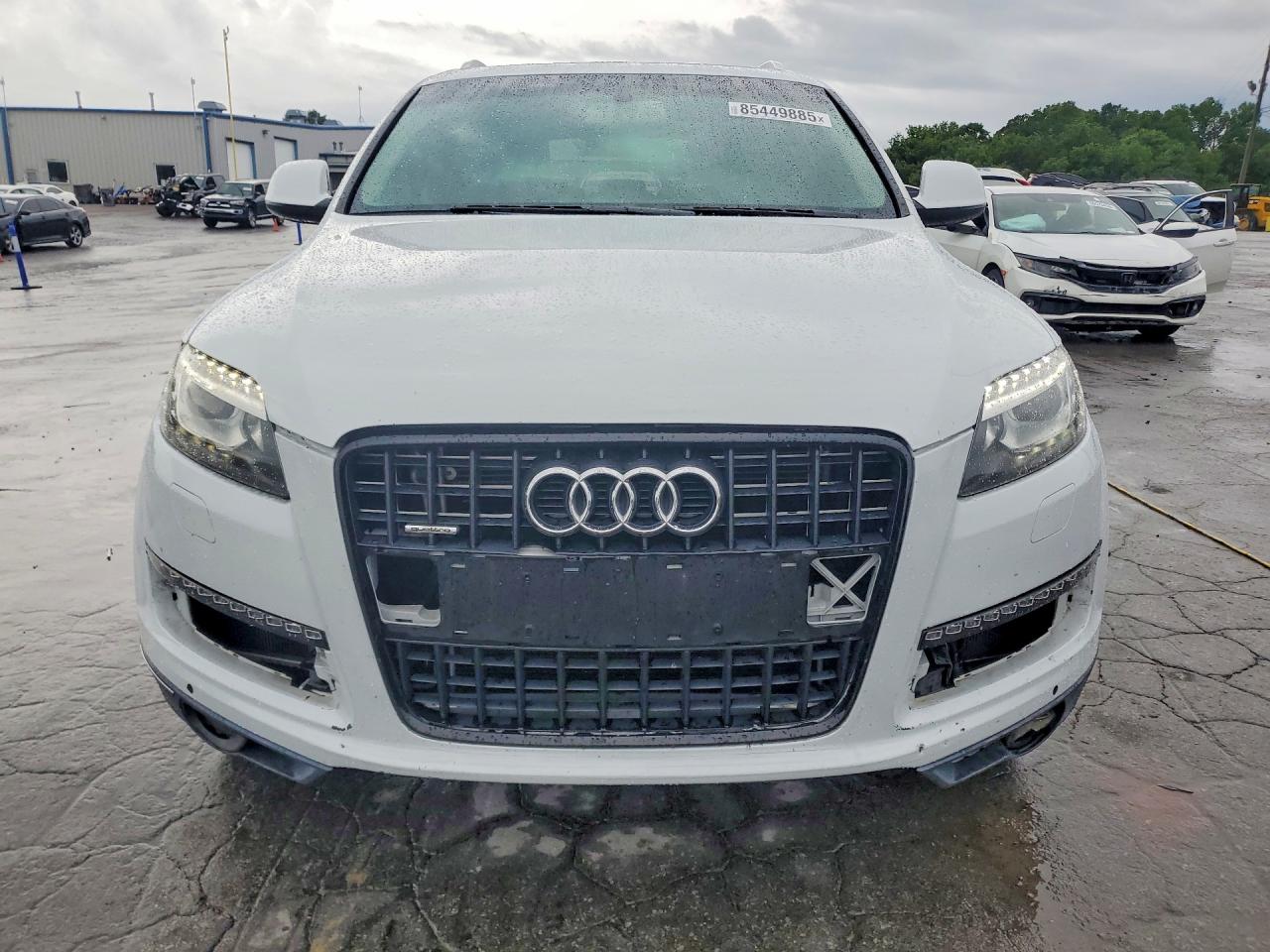 2015 Audi Q7 Premium Plus Белый vin: WA1LGAFE3FD004069
