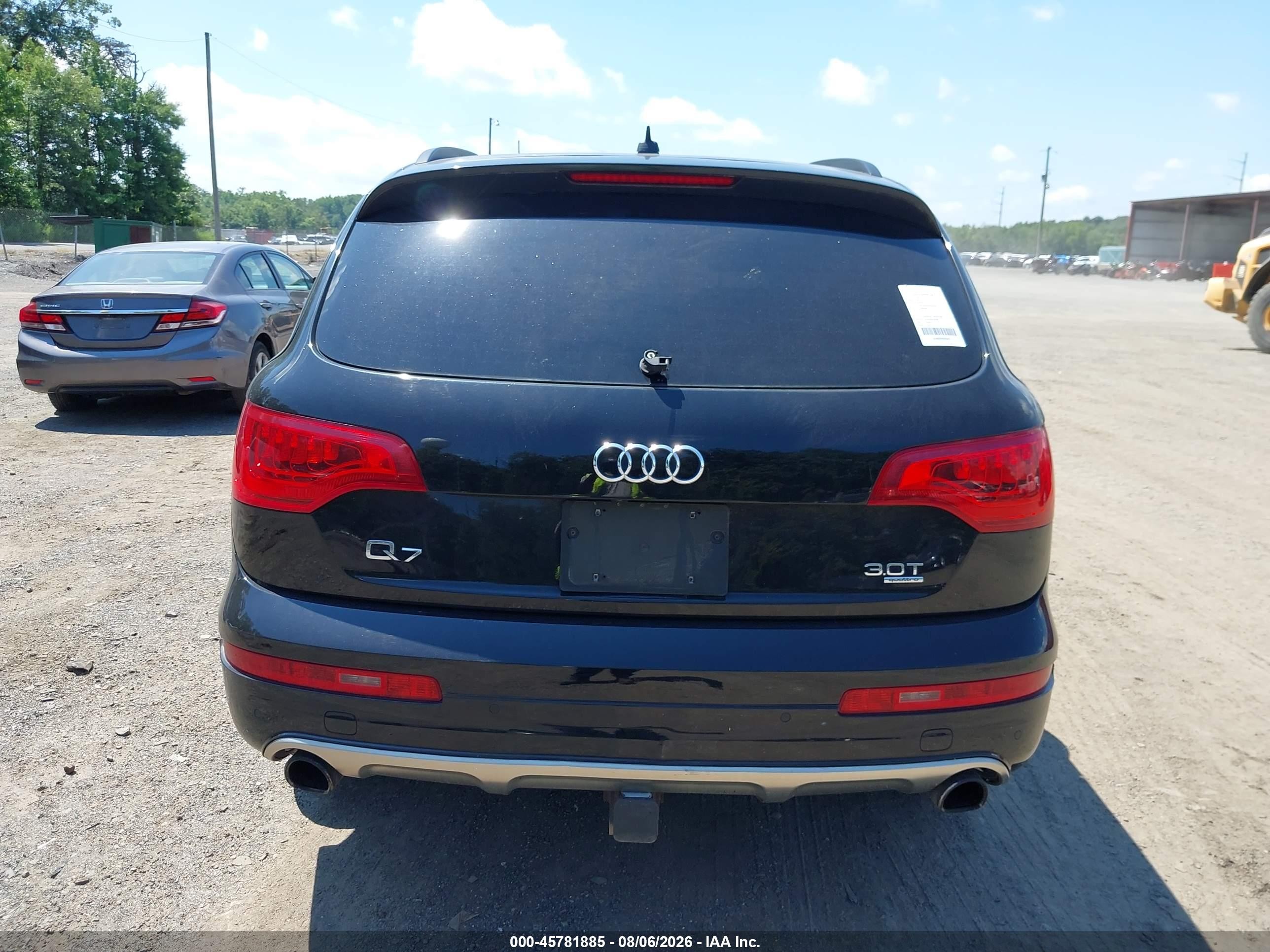2015 Audi Q7 3.0t Premium Black vin: WA1LGAFE3FD030011
