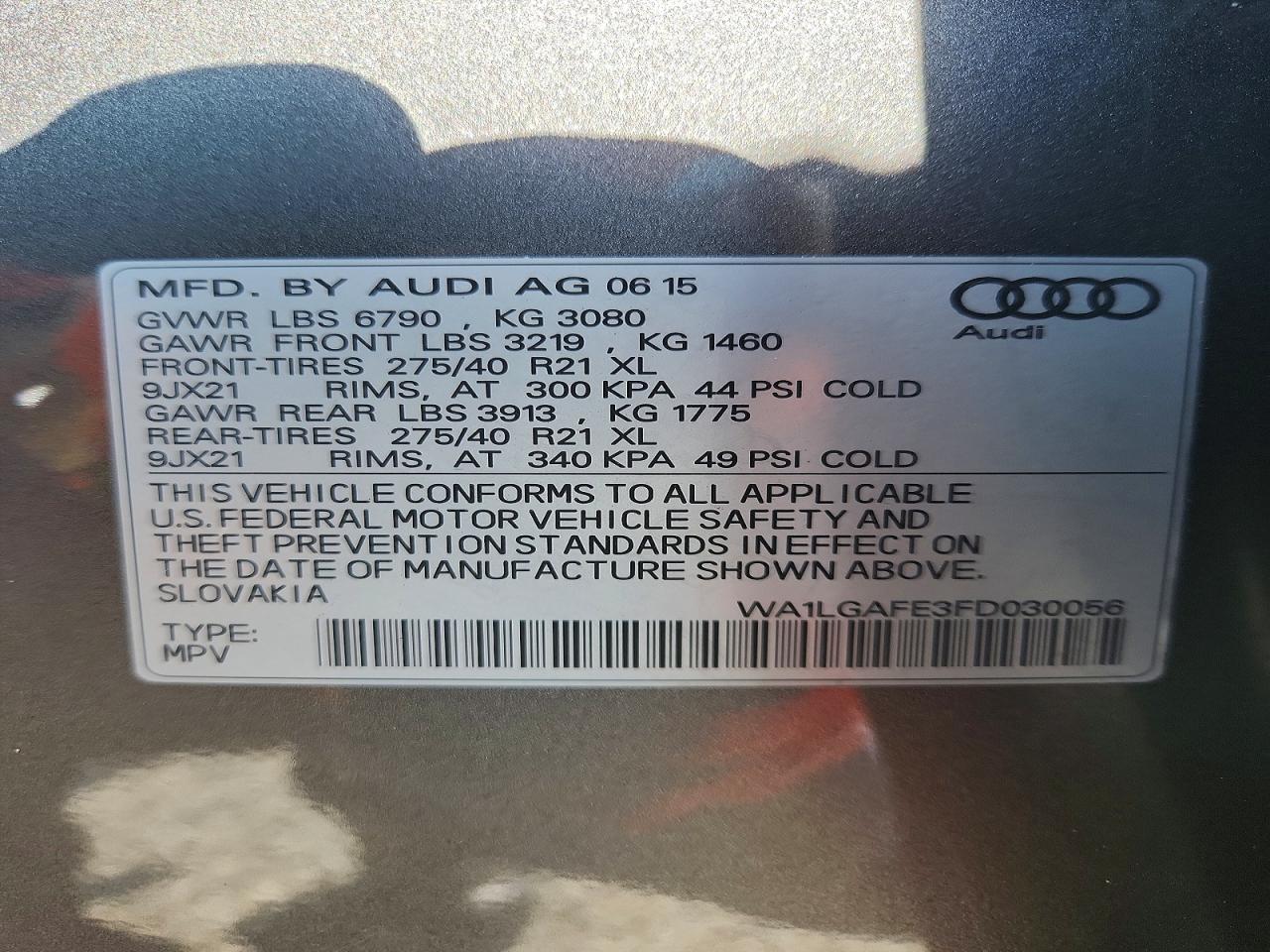 2015 Audi Q7 Premium Plus Серебряный vin: WA1LGAFE3FD030056