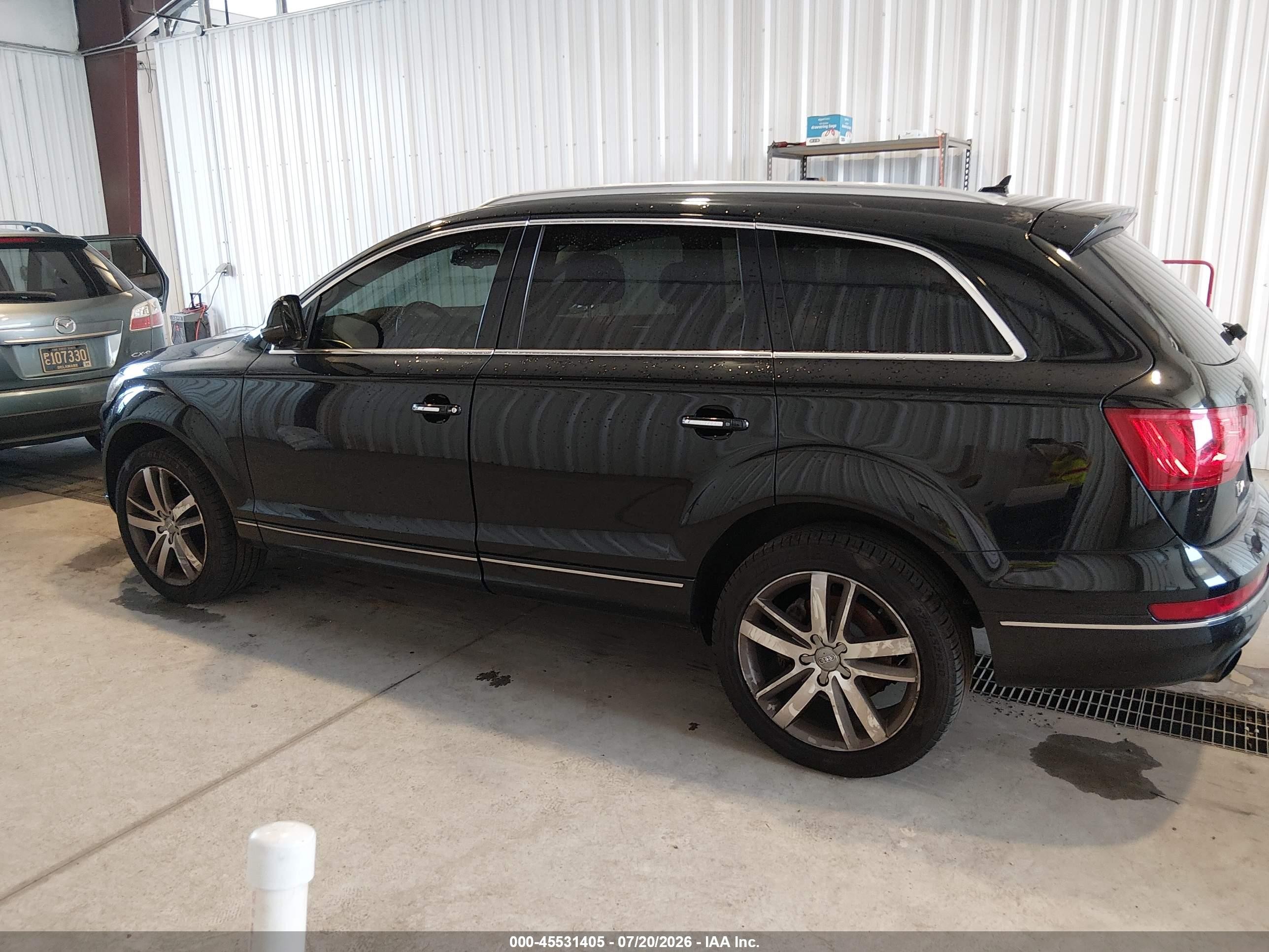 2015 Audi Q7 3.0t Premium Black vin: WA1LGAFE3FD032261