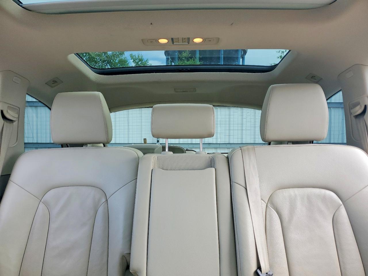 2012 Audi Q7 Premium Plus Белый vin: WA1LGAFE4CD006294
