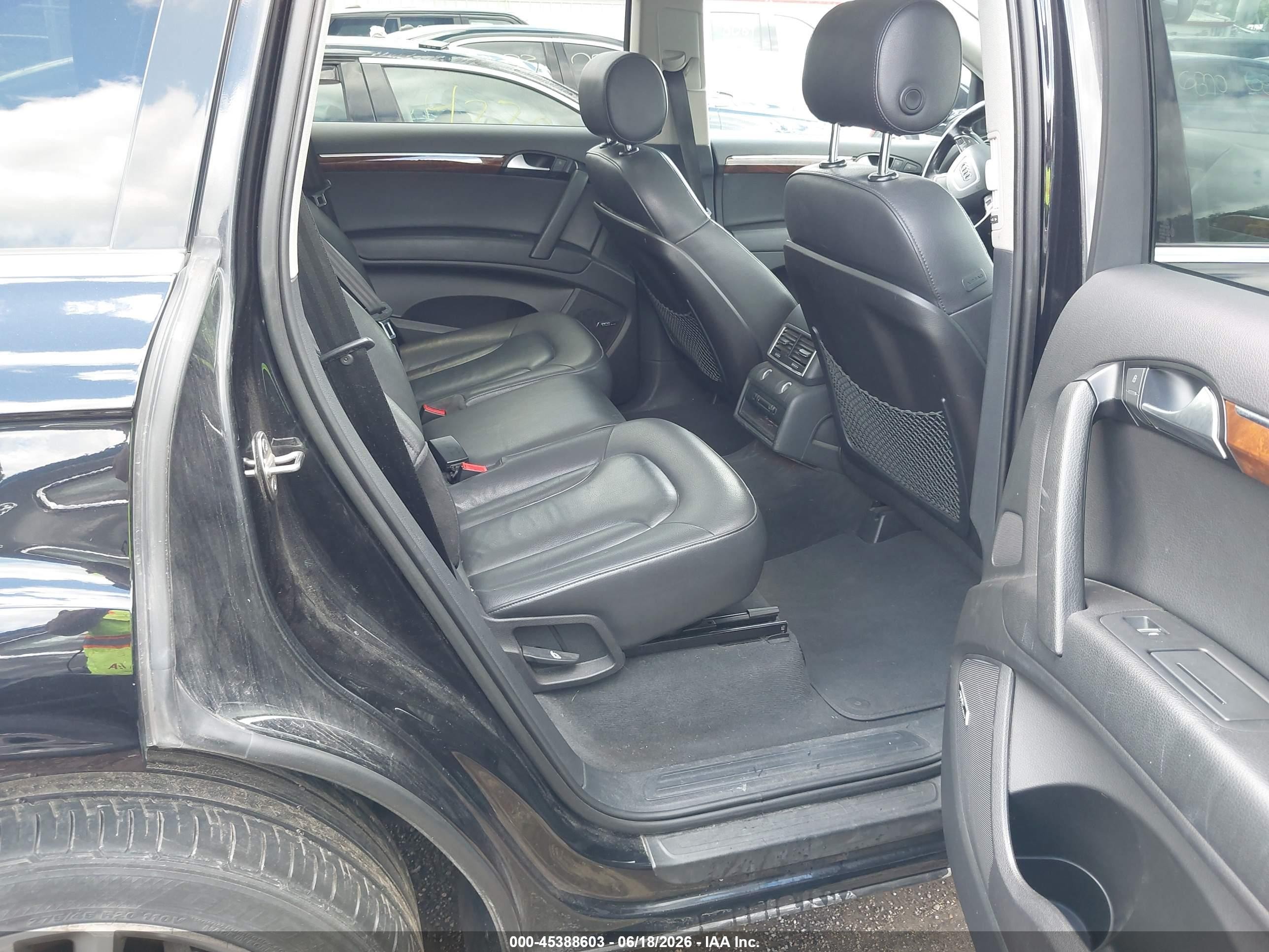 2013 Audi Q7 3.0t Premium Black vin: WA1LGAFE4DD015983