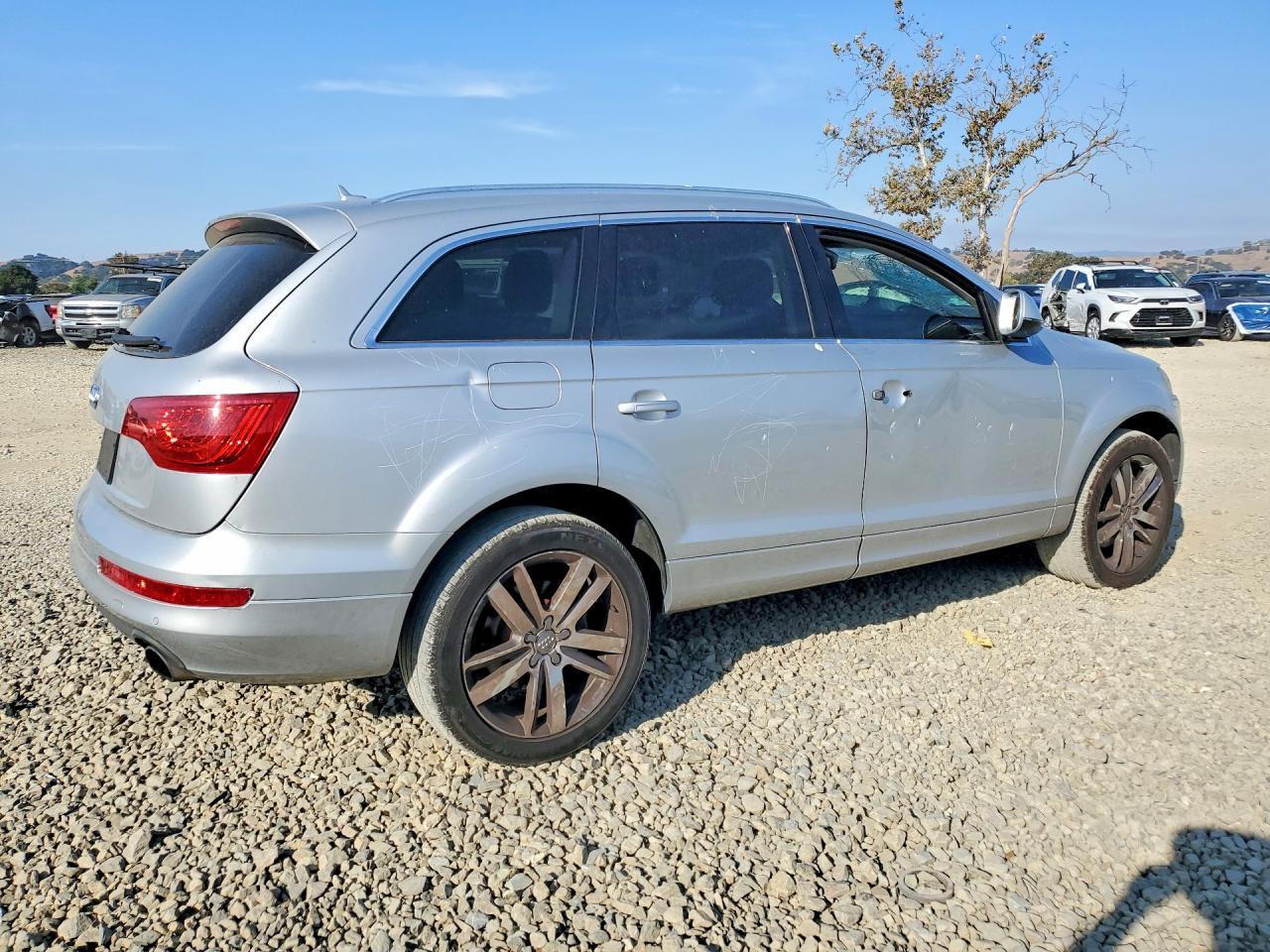 2013 Audi Q7 Silver vin: WA1LGAFE4DD016955