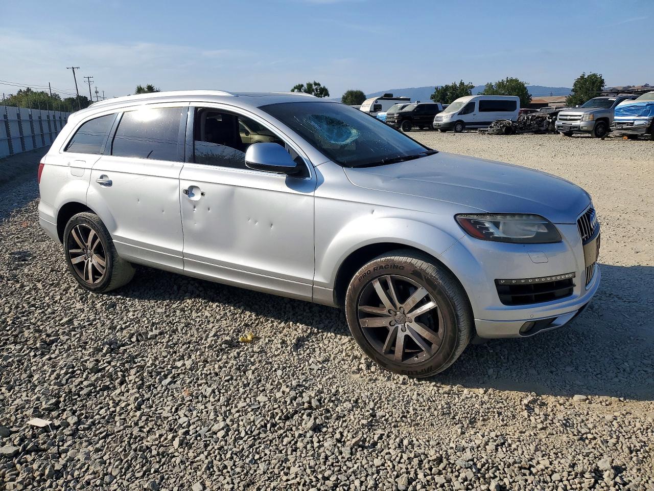 2013 Audi Q7 Silver vin: WA1LGAFE4DD016955