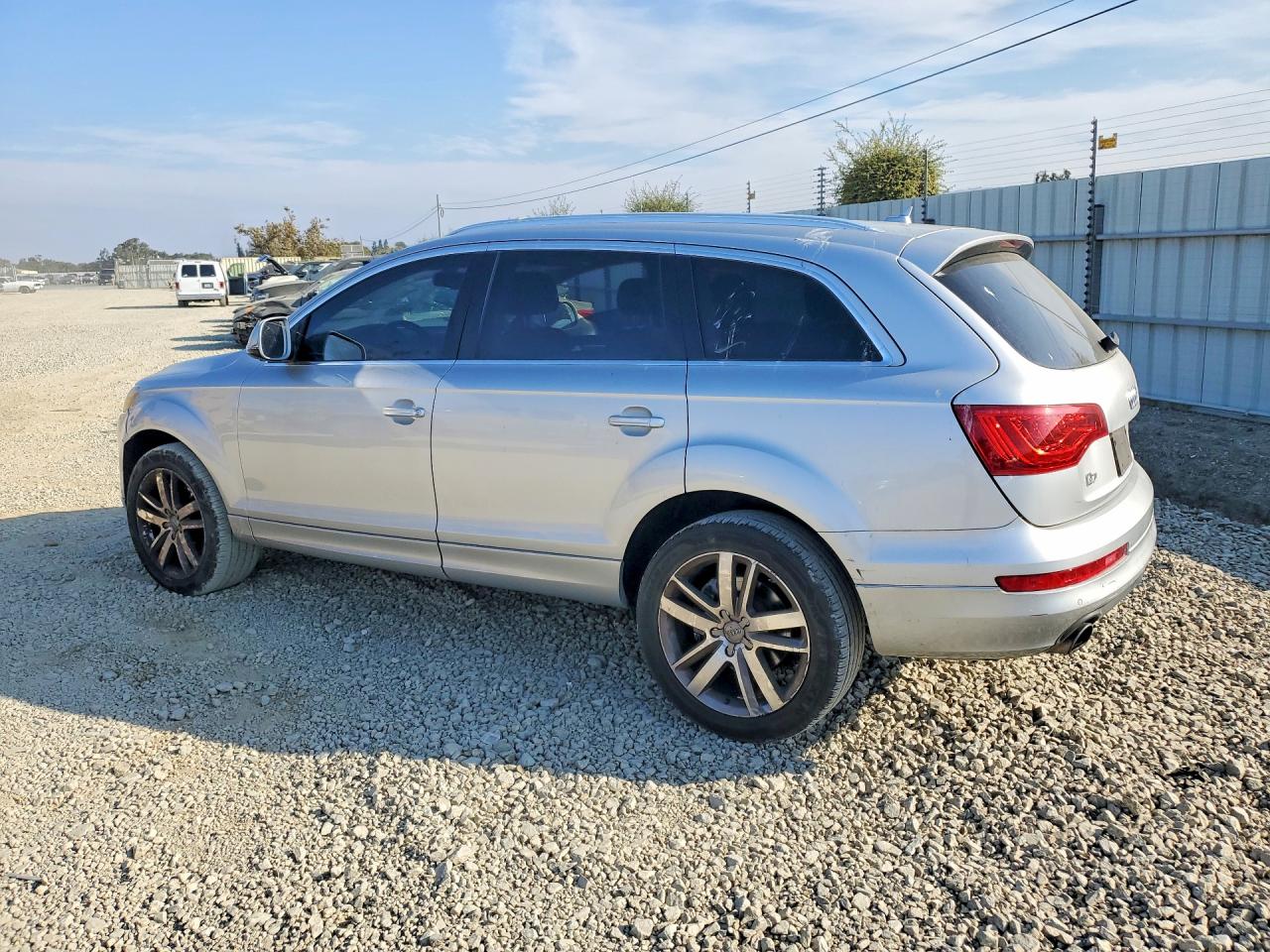 2013 Audi Q7 Silver vin: WA1LGAFE4DD016955