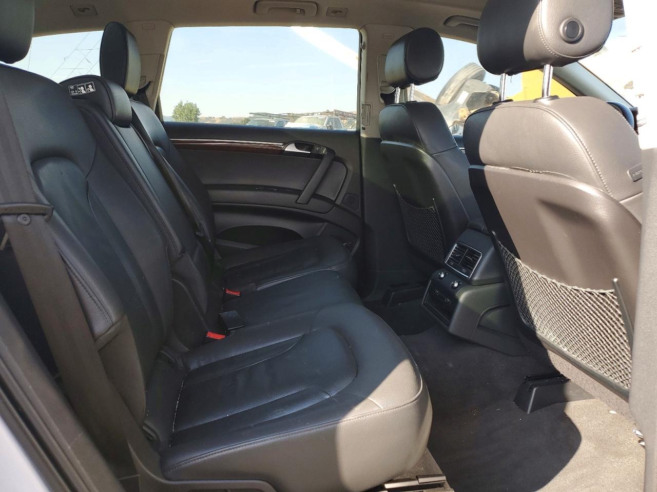 2013 Audi Q7 Silver vin: WA1LGAFE4DD016955