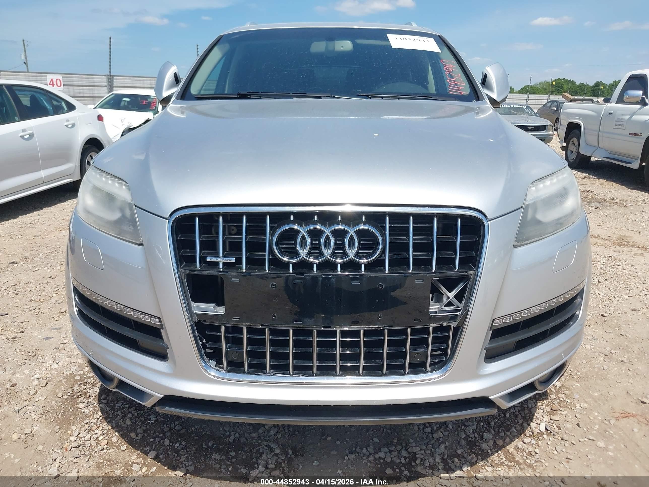 2014 Audi Q7 3.0t Premium Silver vin: WA1LGAFE4ED005990