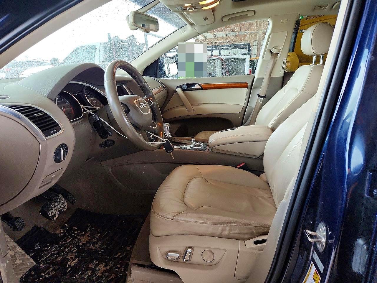 2014 Audi Q7 Premium Plus Blue vin: WA1LGAFE4ED009229