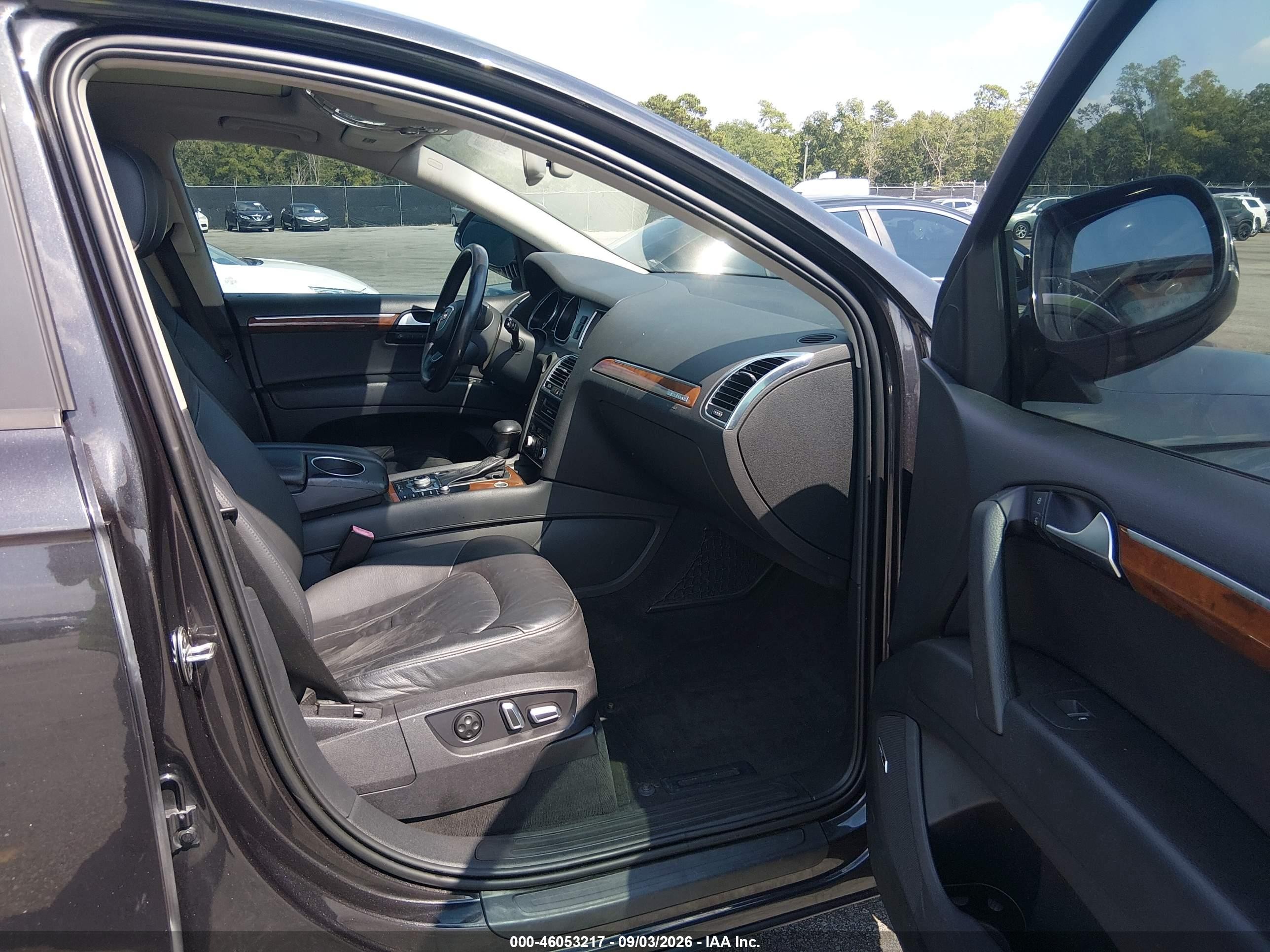 2015 Audi Q7 3.0t Premium Gray vin: WA1LGAFE4FD001035