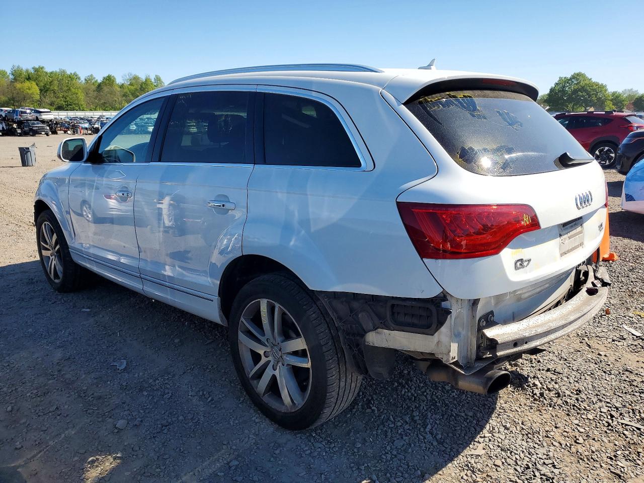 2015 Audi Q7 Premium Plus White vin: WA1LGAFE4FD015422