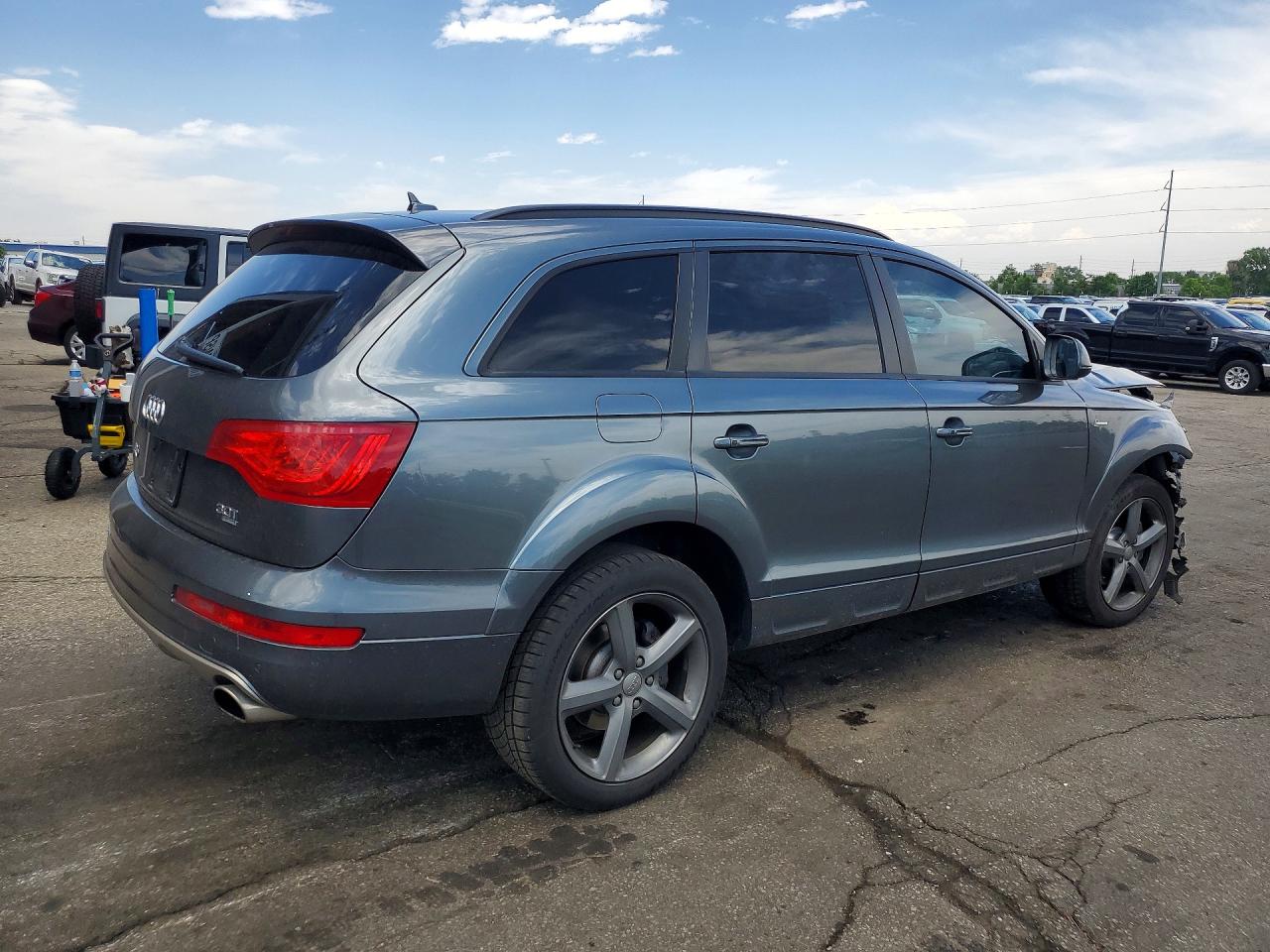 2015 Audi Q7 Premium Plus Серый vin: WA1LGAFE4FD029837