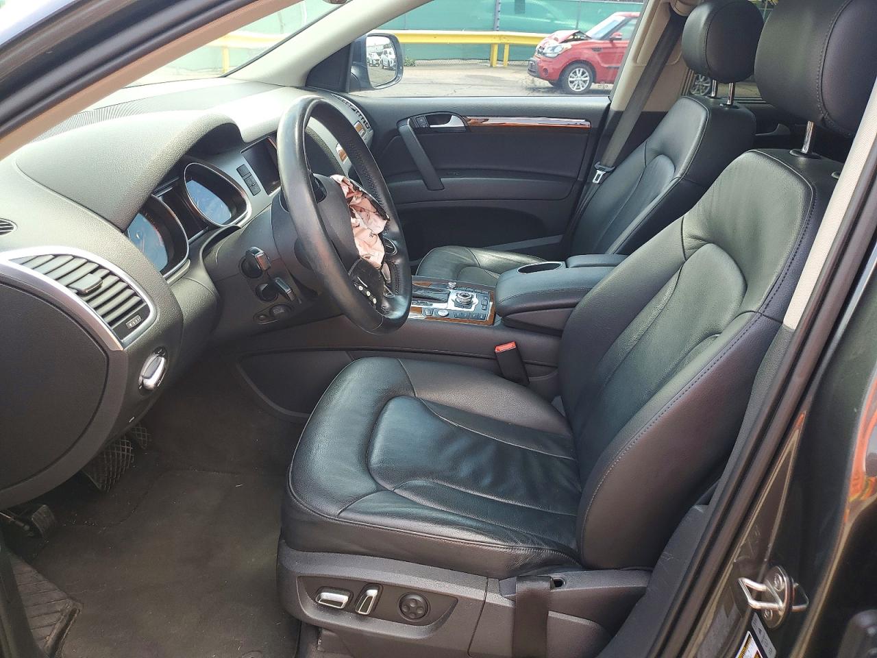 2015 Audi Q7 Premium Plus Серый vin: WA1LGAFE4FD029837