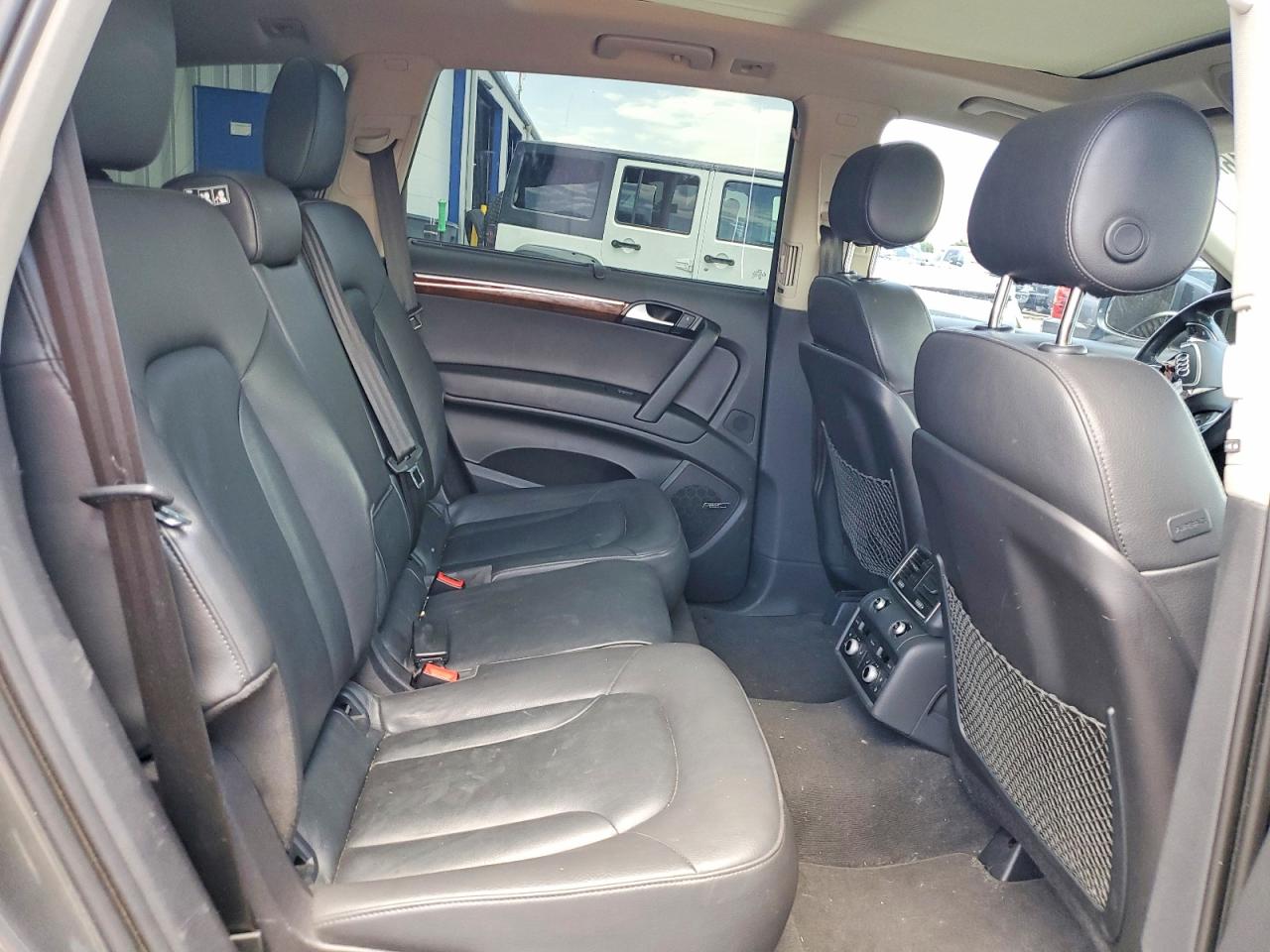 2015 Audi Q7 Premium Plus Серый vin: WA1LGAFE4FD029837