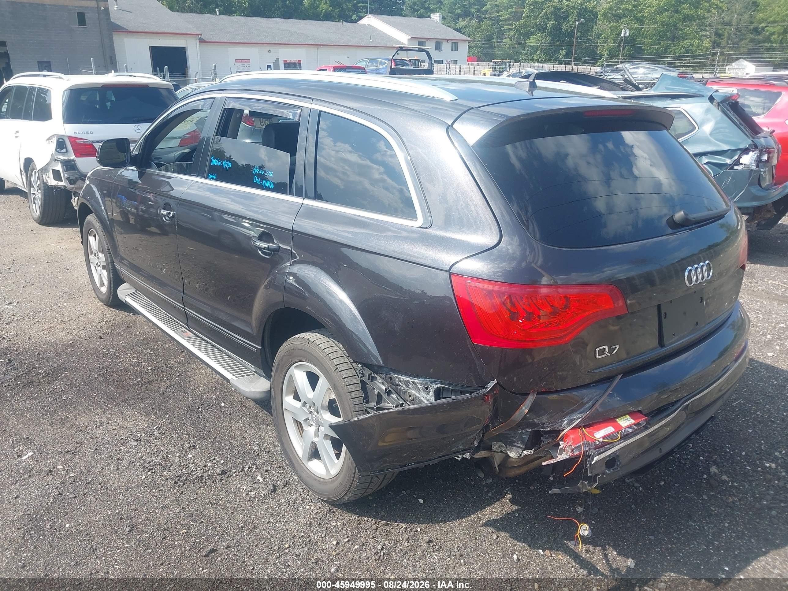 2011 Audi Q7 3.0t Premium Gray vin: WA1LGAFE5BD004438