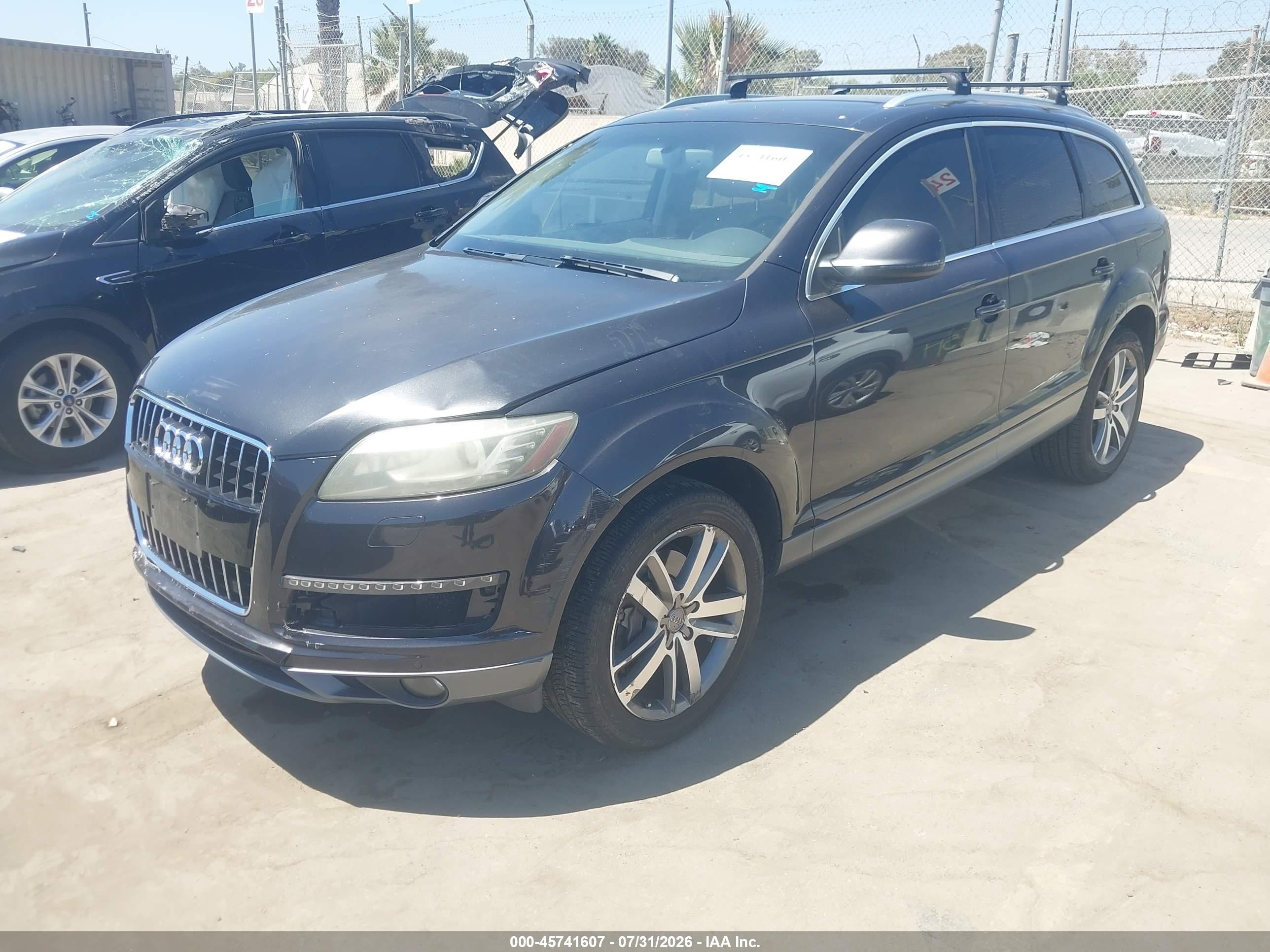 2011 Audi Q7 3.0t Premium Gray vin: WA1LGAFE5BD006562