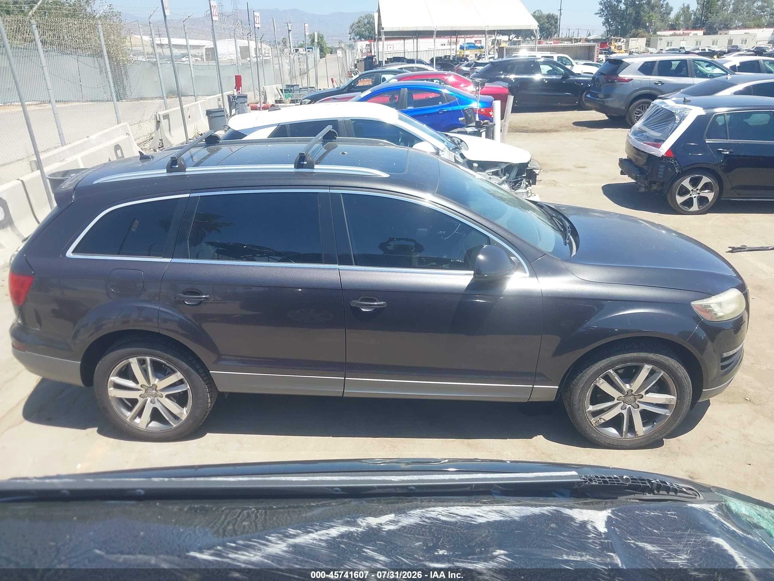 2011 Audi Q7 3.0t Premium Gray vin: WA1LGAFE5BD006562
