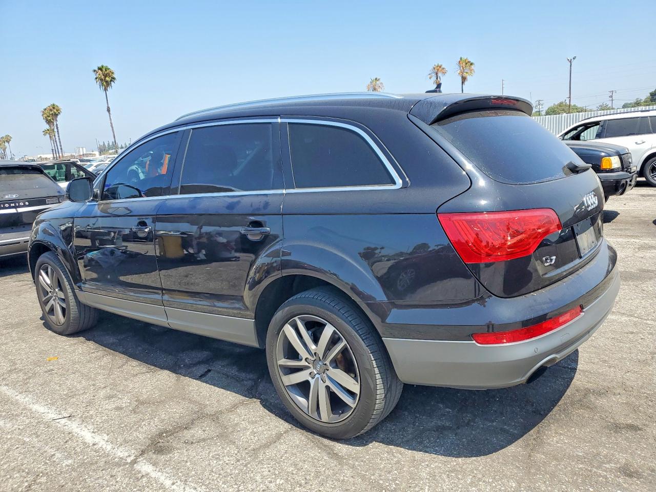 2011 Audi Q7 Premium Plus Black vin: WA1LGAFE5BD009767