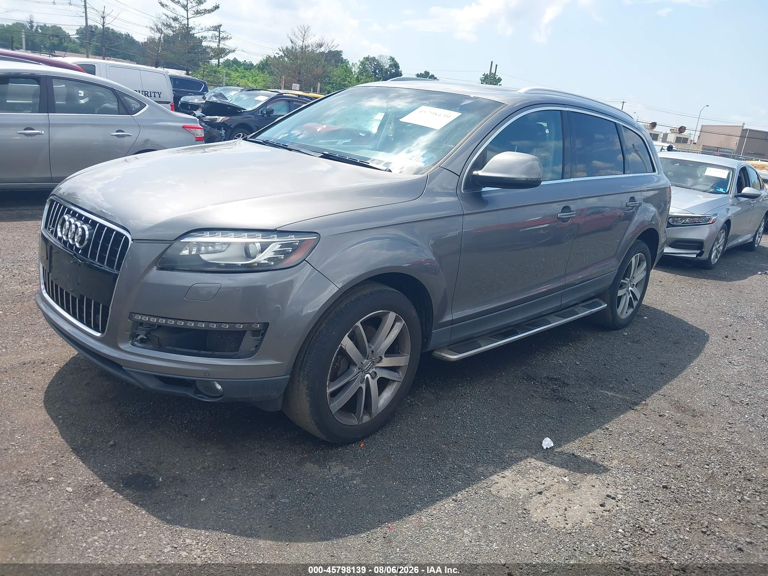 2011 Audi Q7 3.0t Premium Серый vin: WA1LGAFE5BR009803