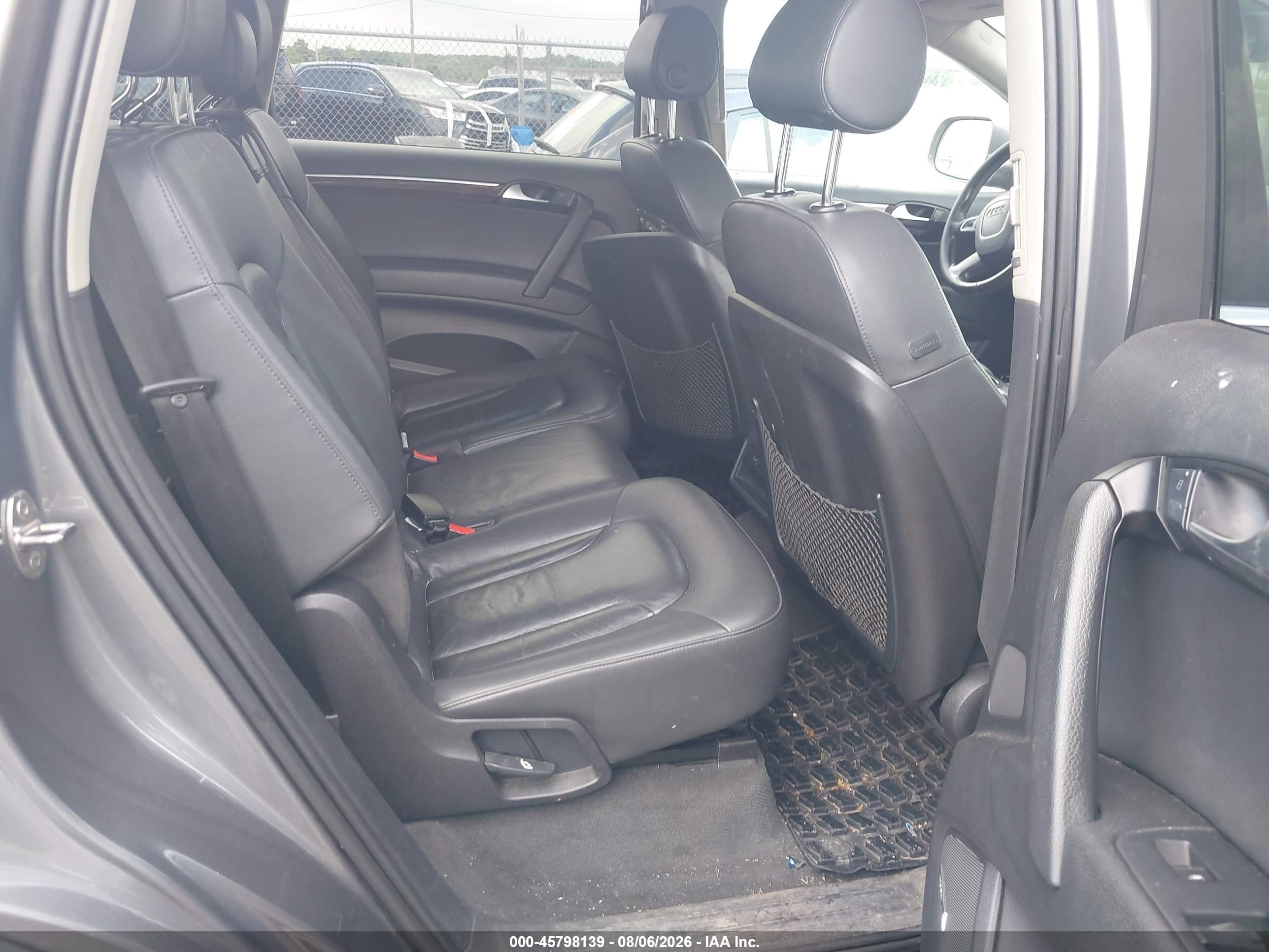 2011 Audi Q7 3.0t Premium Серый vin: WA1LGAFE5BR009803