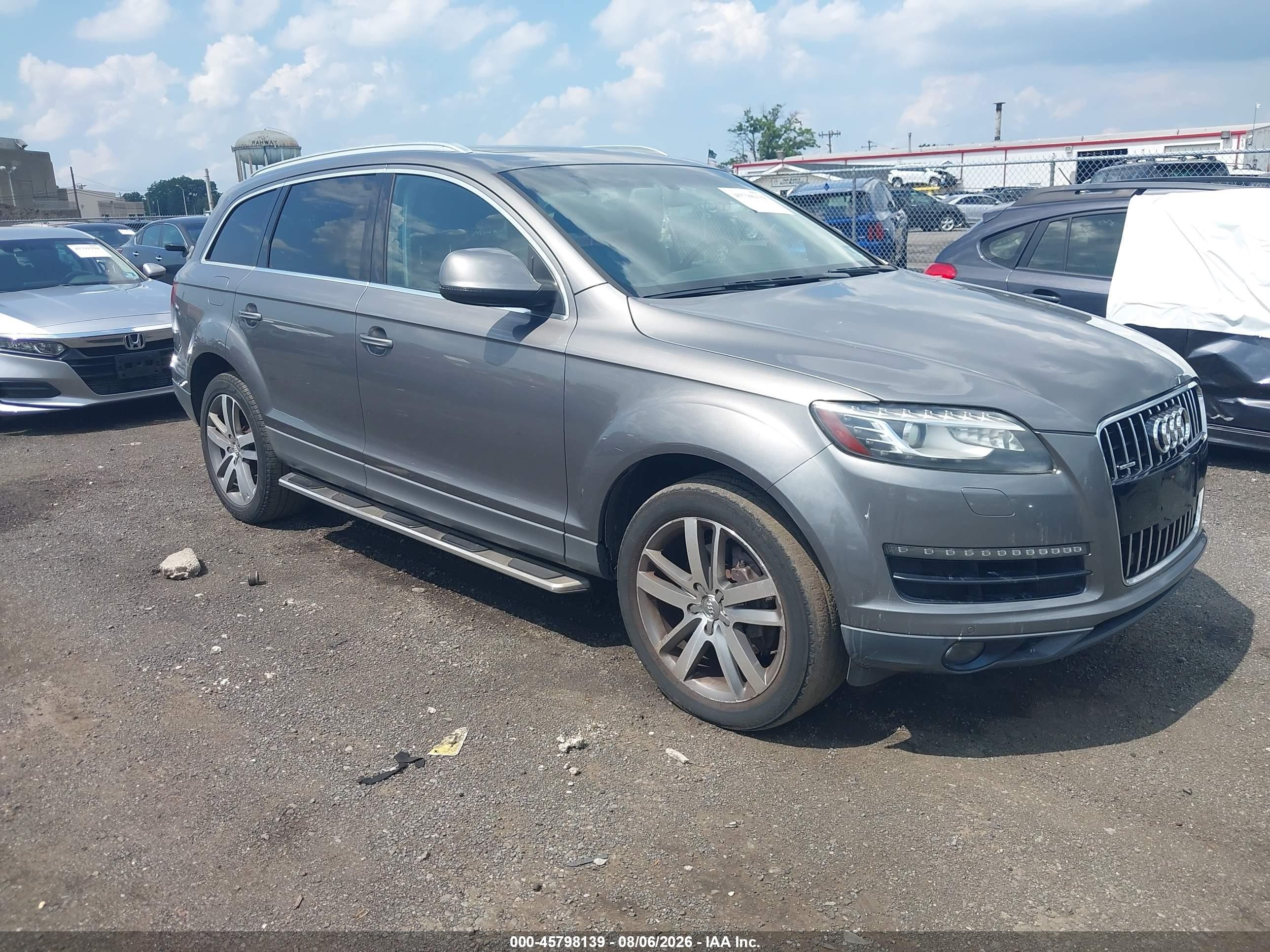 2011 Audi Q7 3.0t Premium Серый vin: WA1LGAFE5BR009803