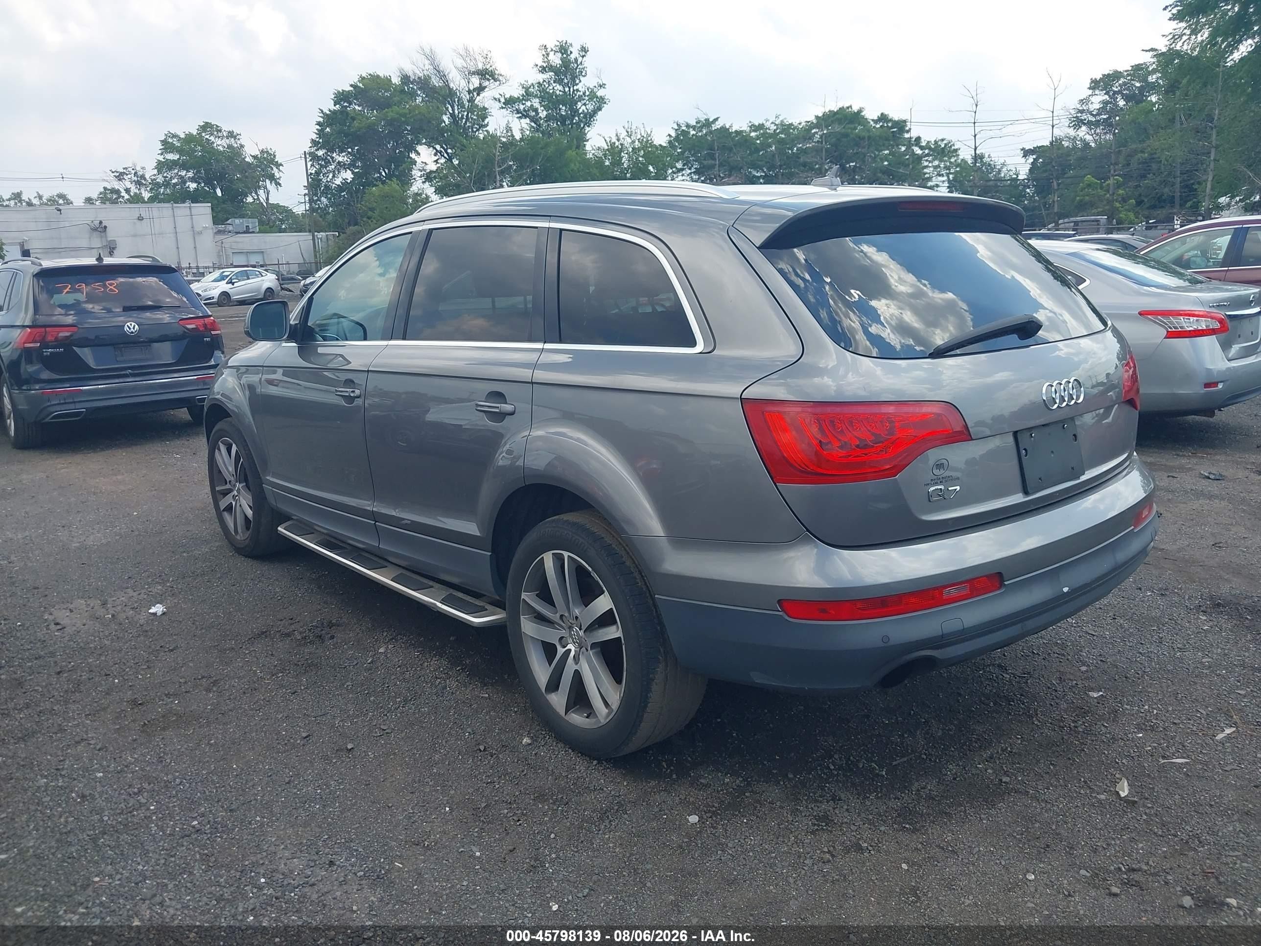 2011 Audi Q7 3.0t Premium Серый vin: WA1LGAFE5BR009803