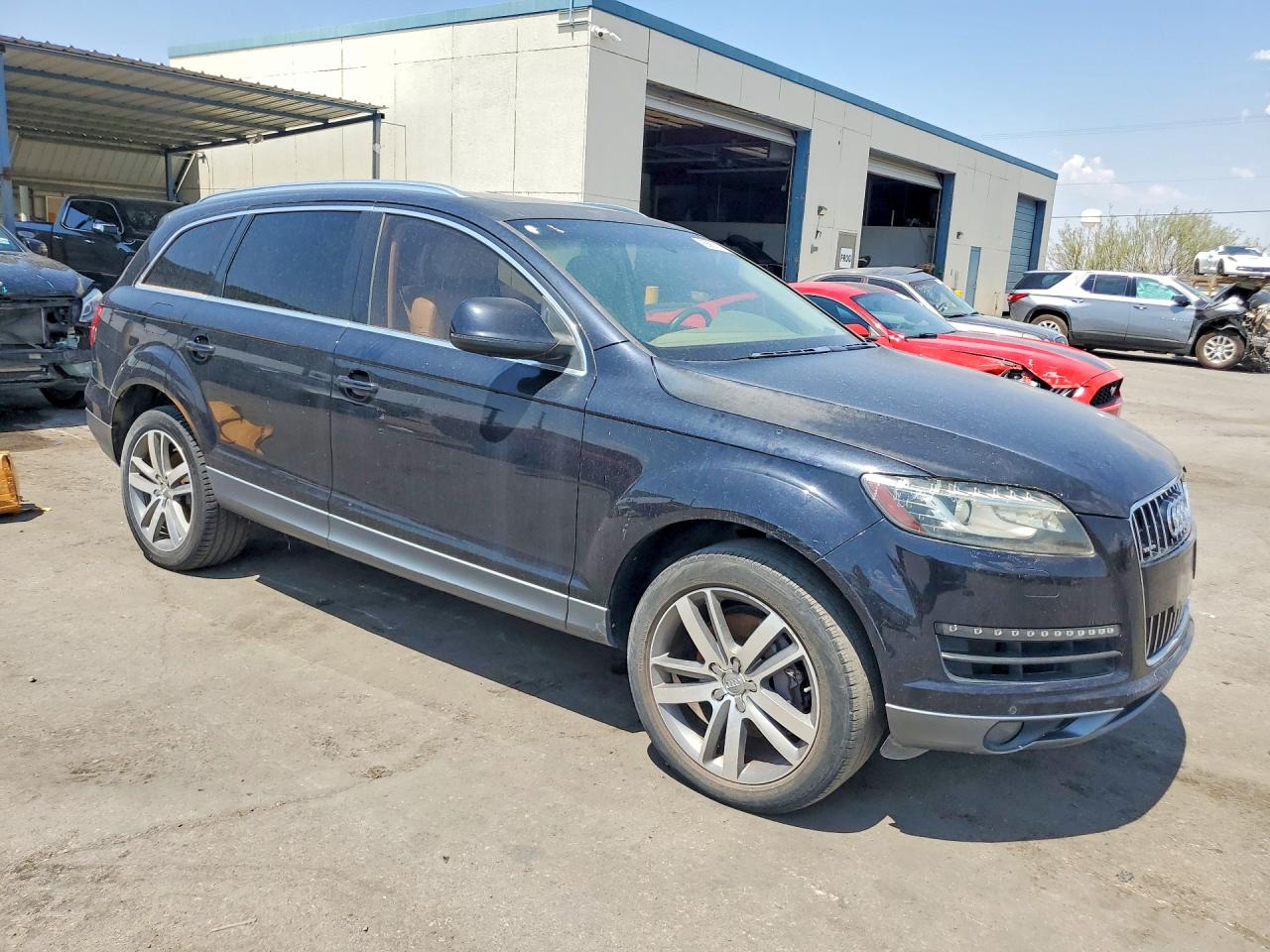 2013 Audi Q7 Premium Plus Черный vin: WA1LGAFE5DD010520