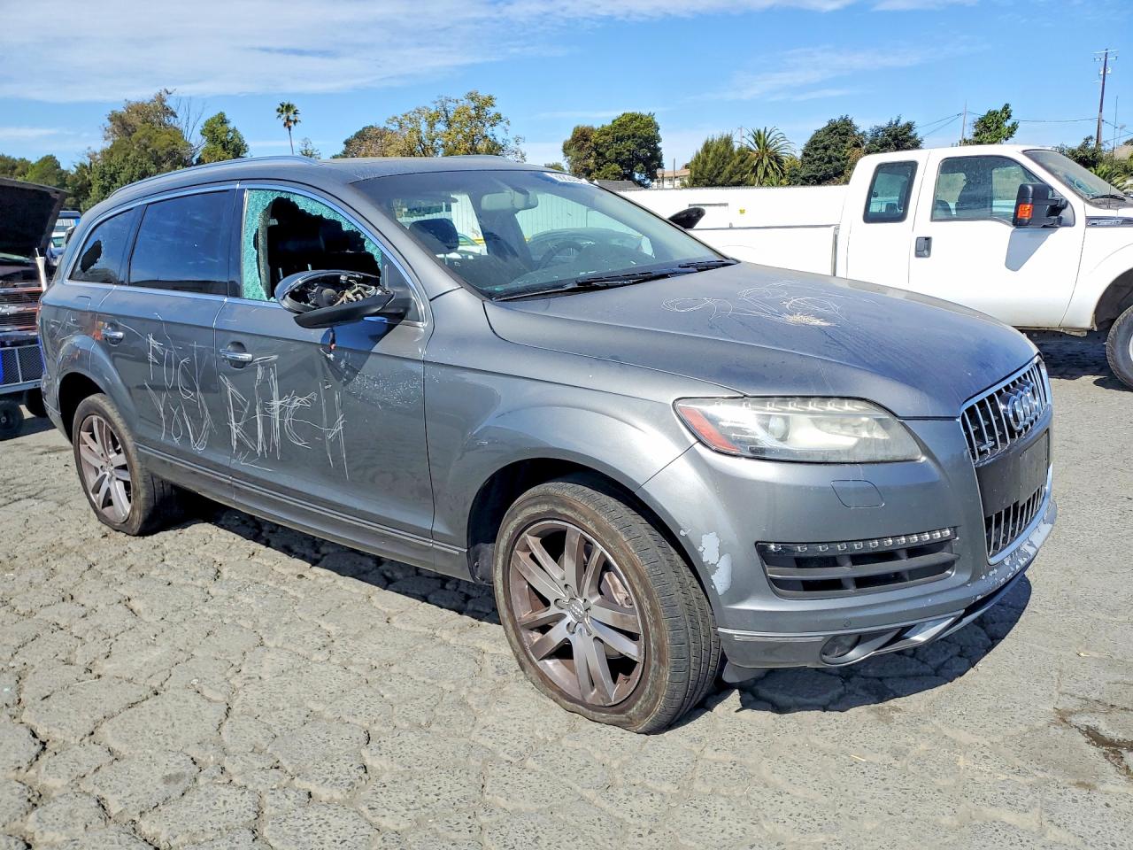 2014 Audi Q7 Premium Plus Серый vin: WA1LGAFE5ED005612