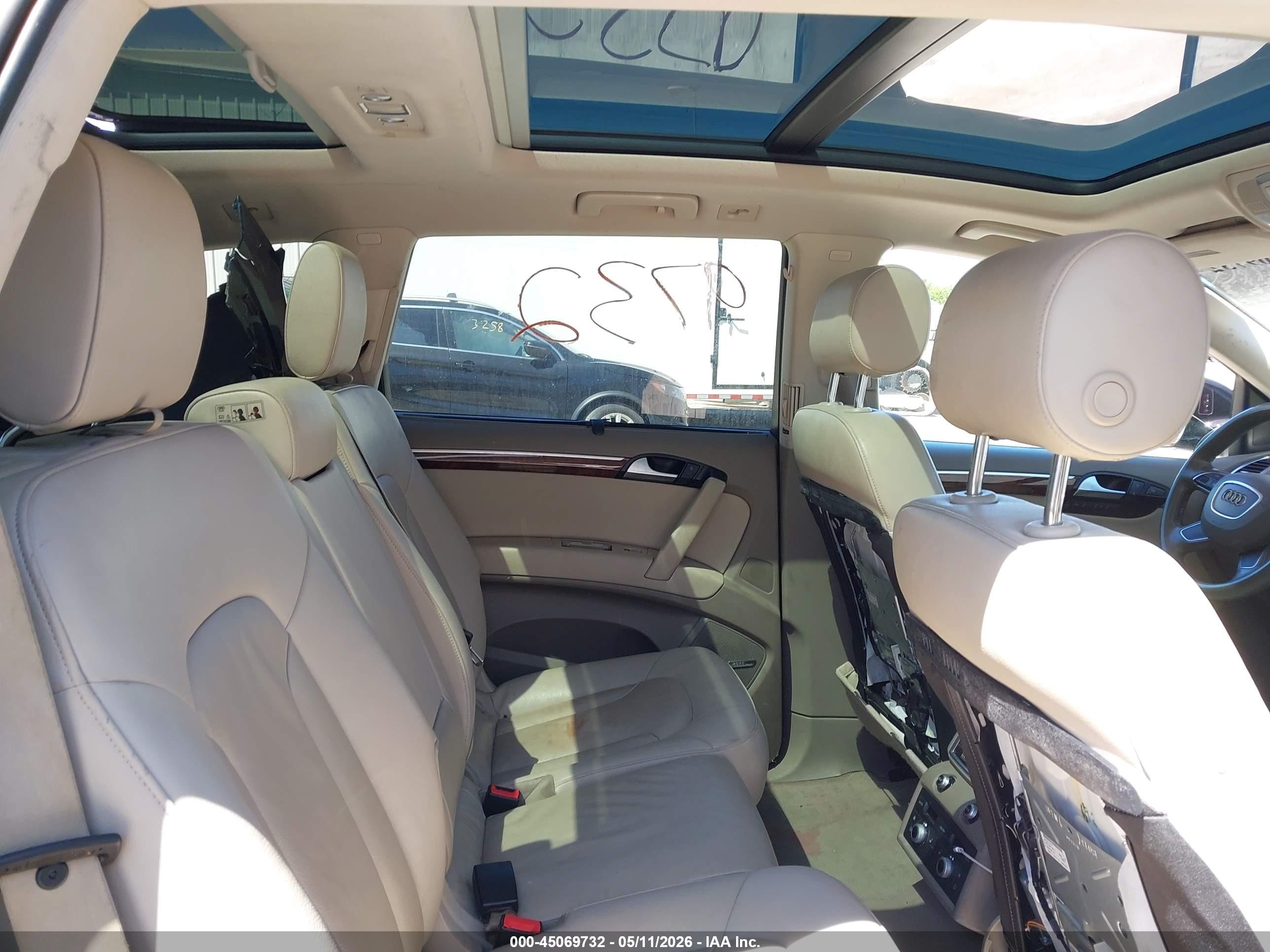 2014 Audi Q7 3.0t Premium Black vin: WA1LGAFE5ED011099