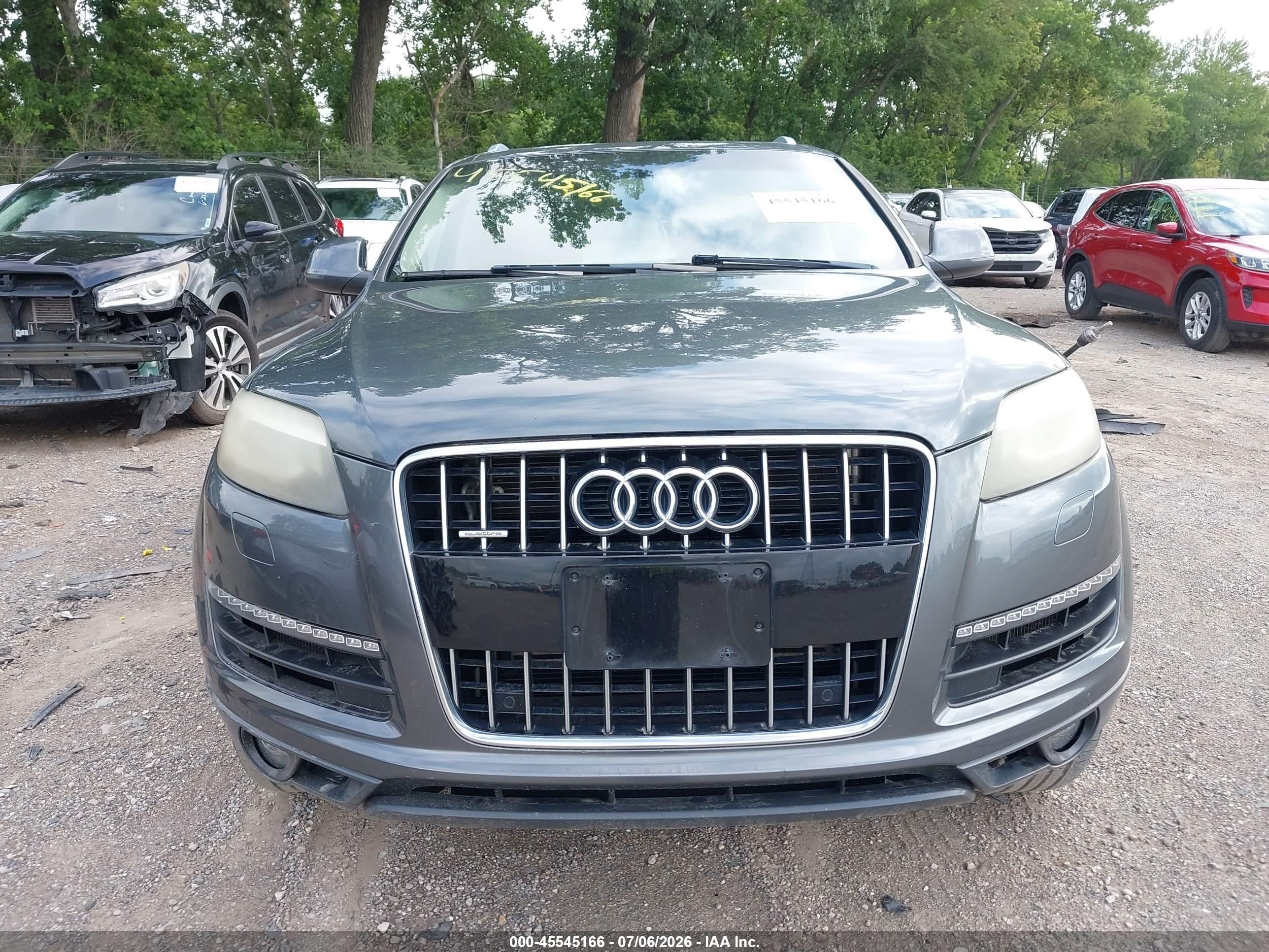 2014 Audi Q7 3.0t Premium Gray vin: WA1LGAFE5ED019400
