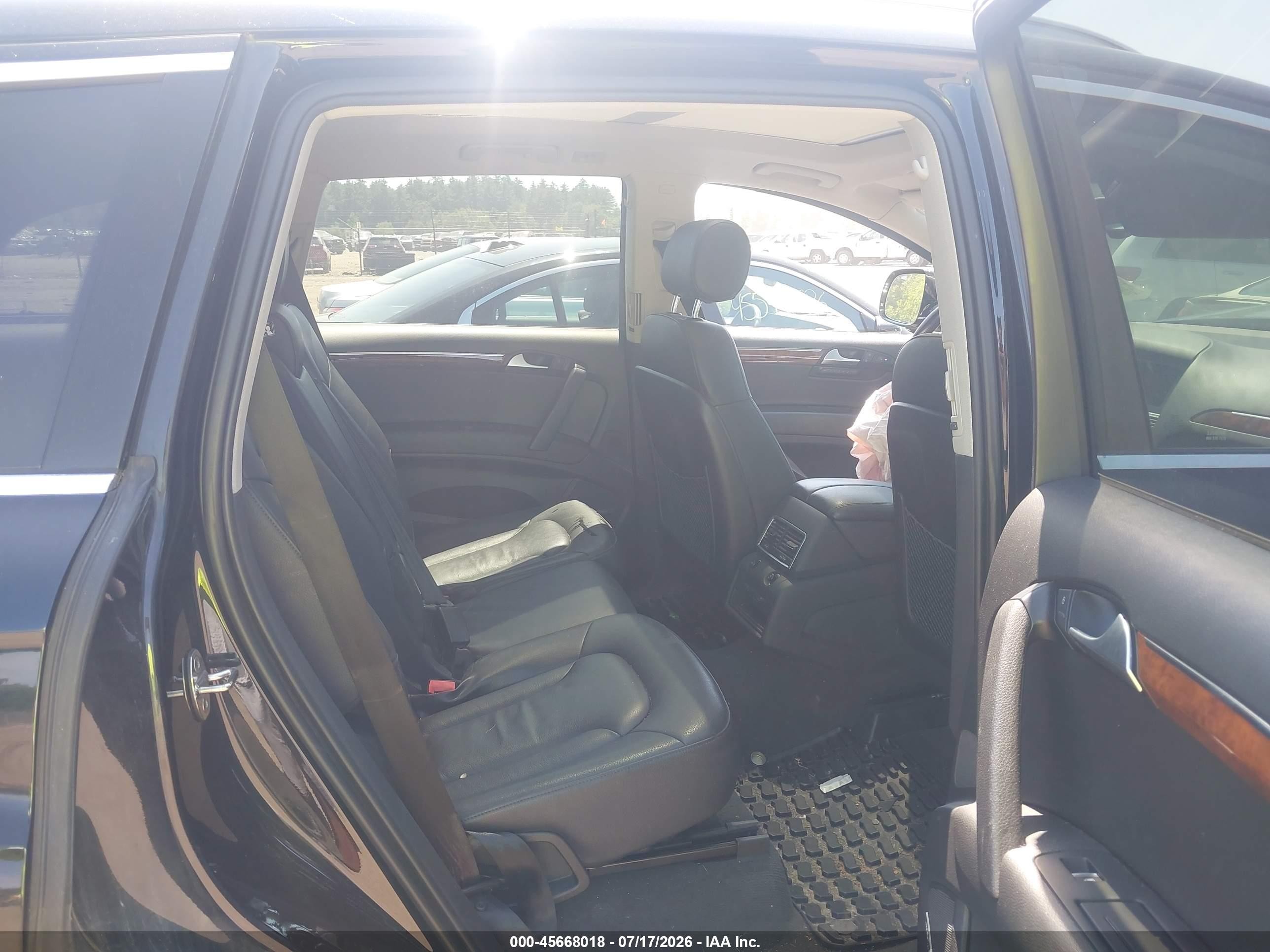2014 Audi Q7 3.0t Premium Black vin: WA1LGAFE5ED019574