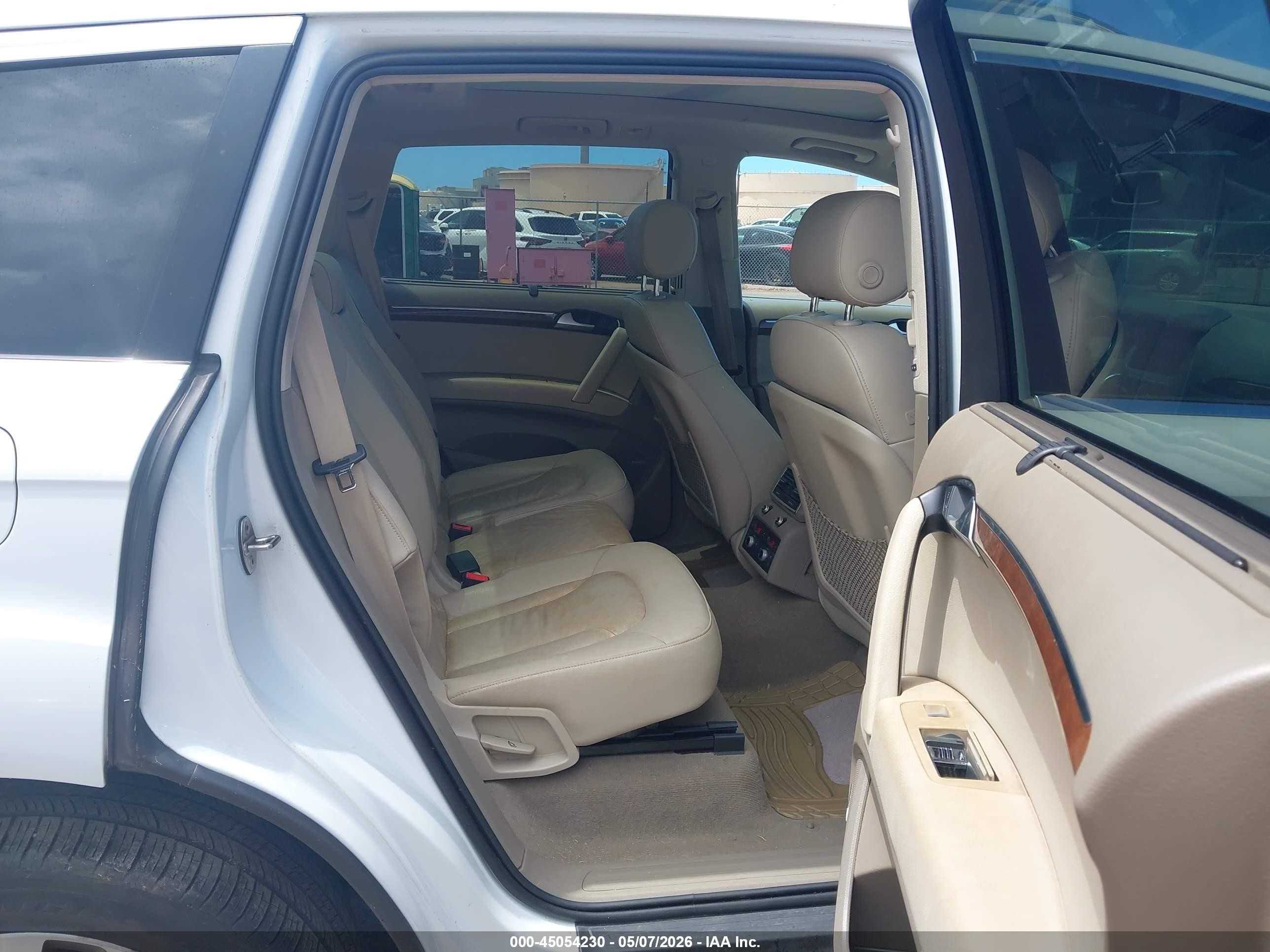 2015 Audi Q7 3.0t Premium White vin: WA1LGAFE5FD002212