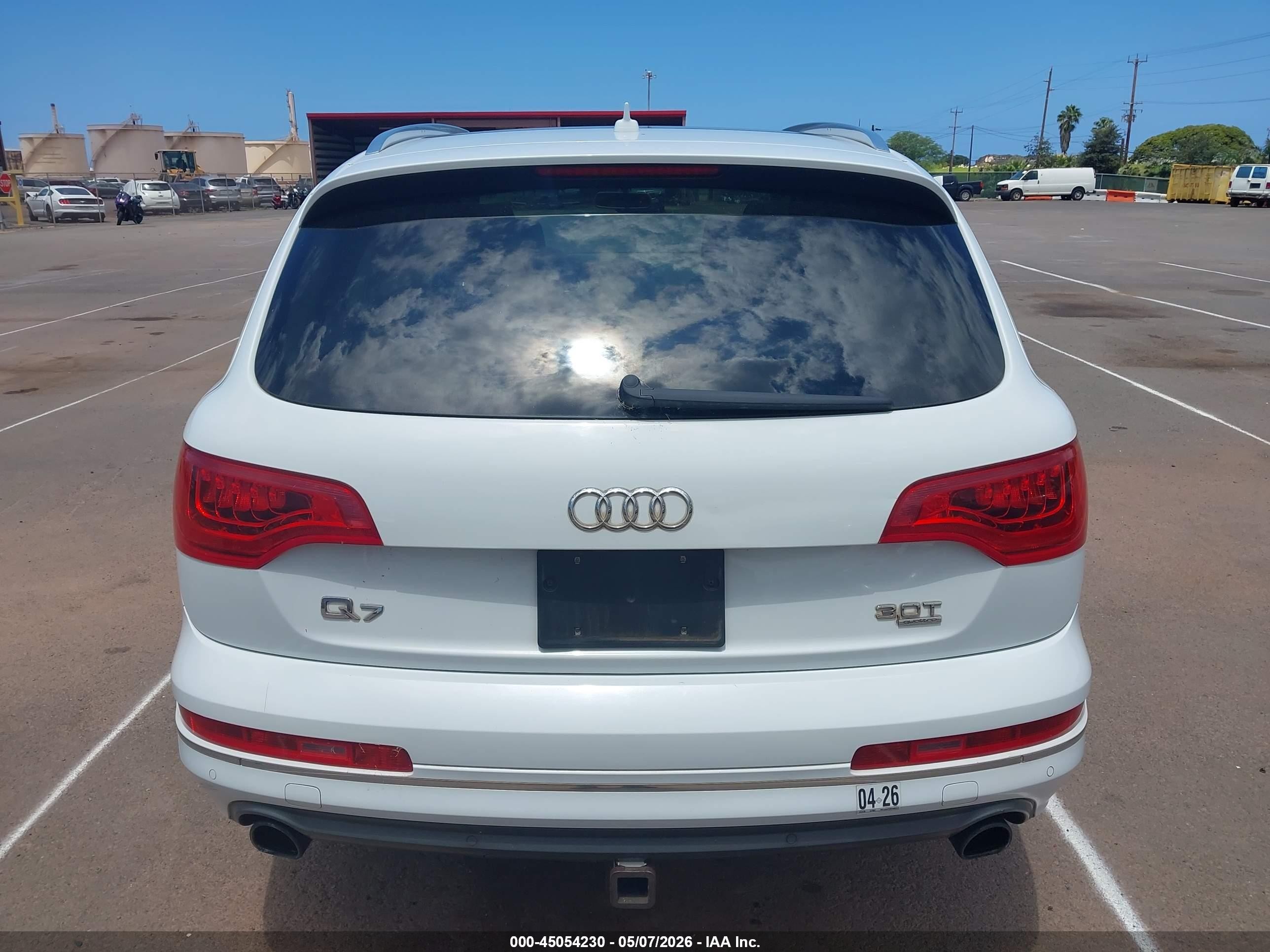 2015 Audi Q7 3.0t Premium White vin: WA1LGAFE5FD002212