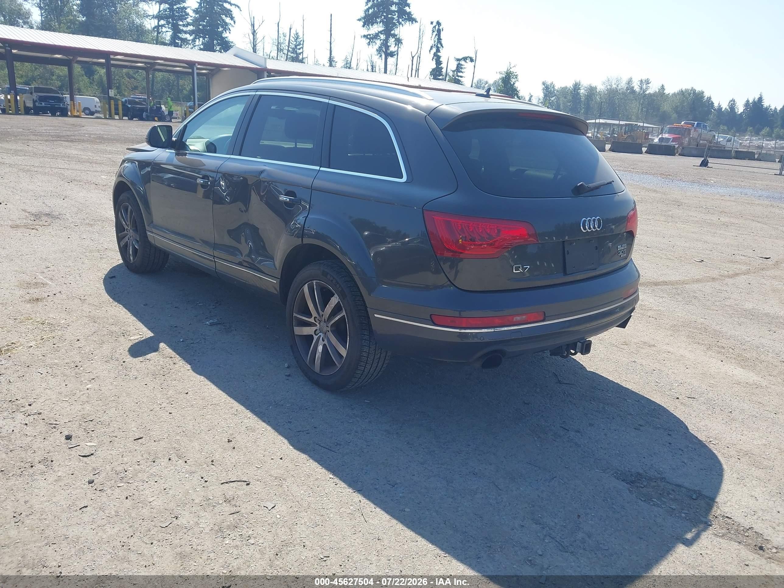 2015 Audi Q7 3.0t Premium Черный vin: WA1LGAFE5FD009015