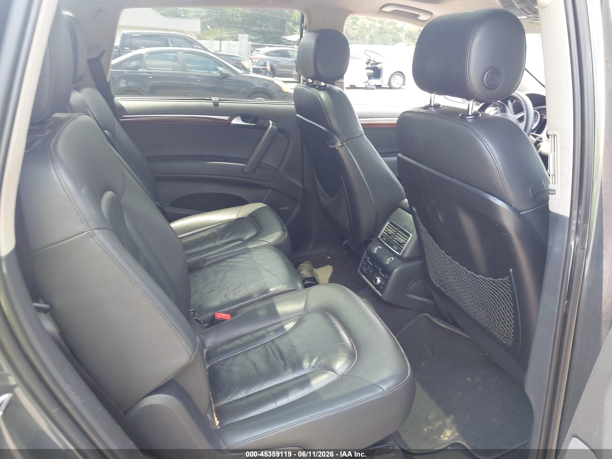 2015 Audi Q7 3.0t Premium Gray vin: WA1LGAFE5FD011945