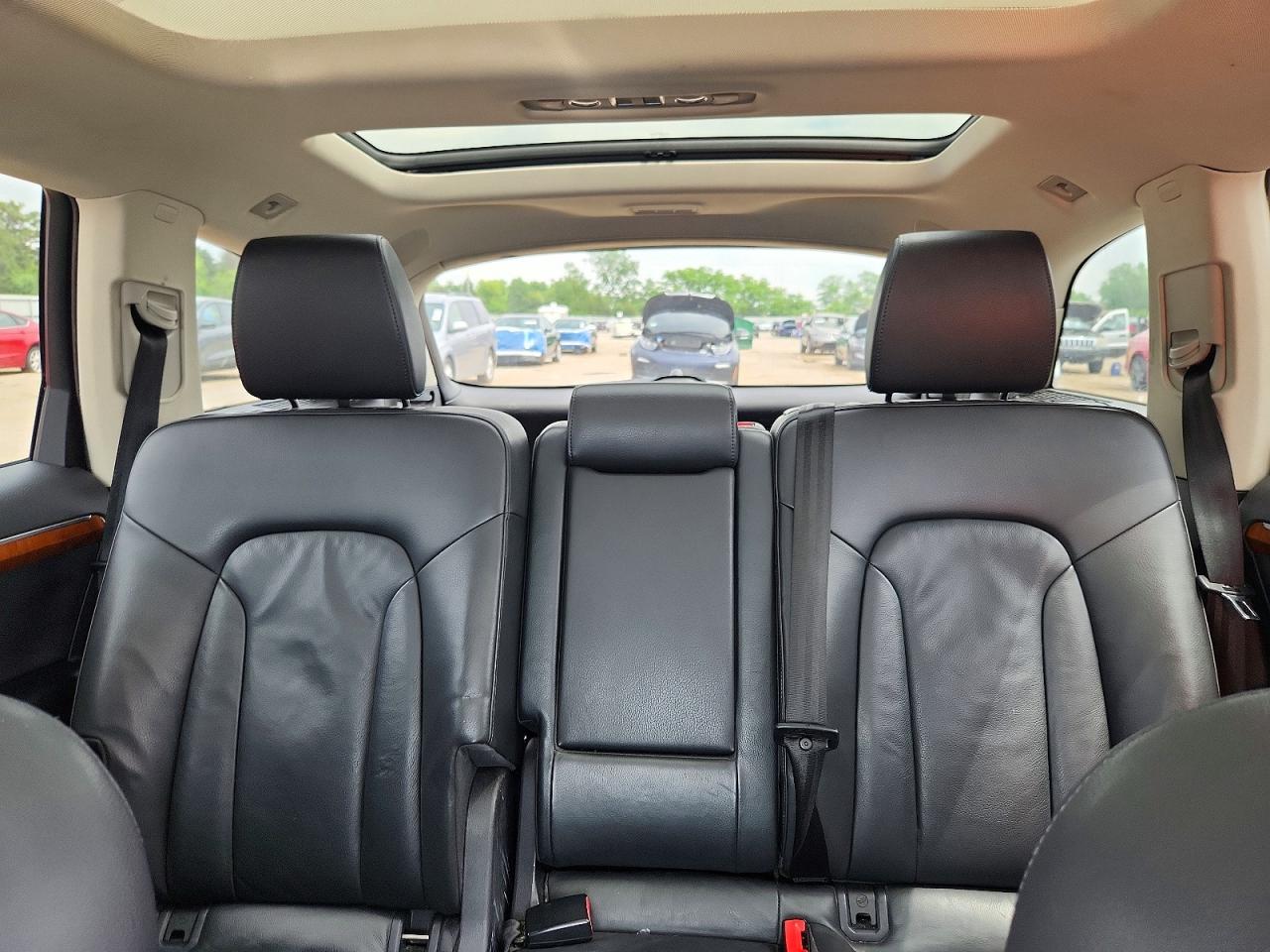 2015 Audi Q7 Premium Plus White vin: WA1LGAFE5FD023089