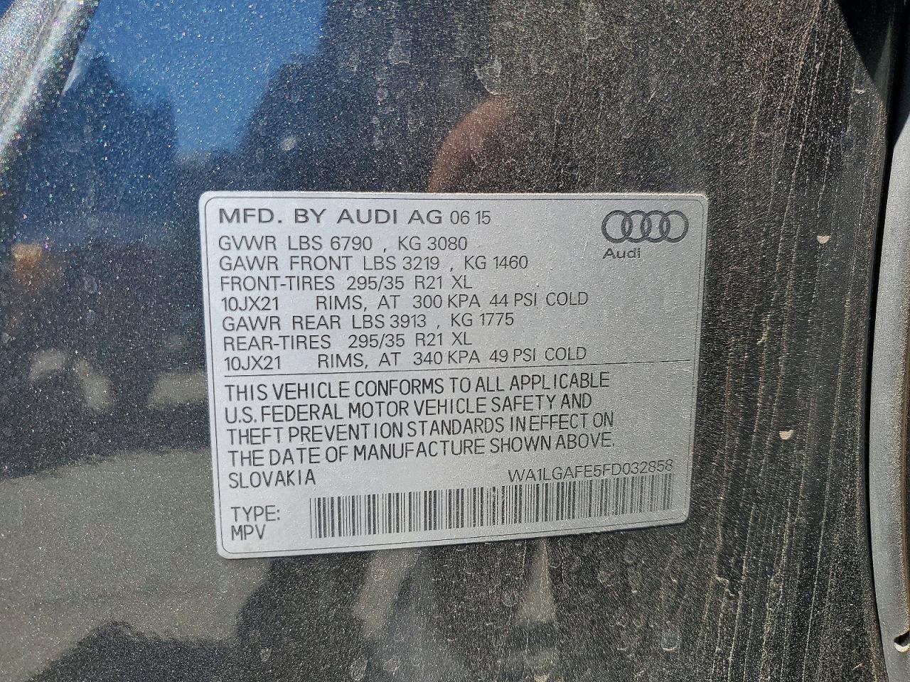 2015 Audi Q7 Premium Plus Gray vin: WA1LGAFE5FD032858