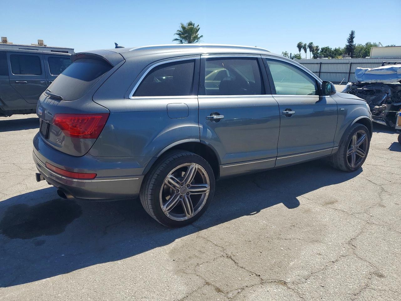 2015 Audi Q7 Premium Plus Gray vin: WA1LGAFE5FD032858