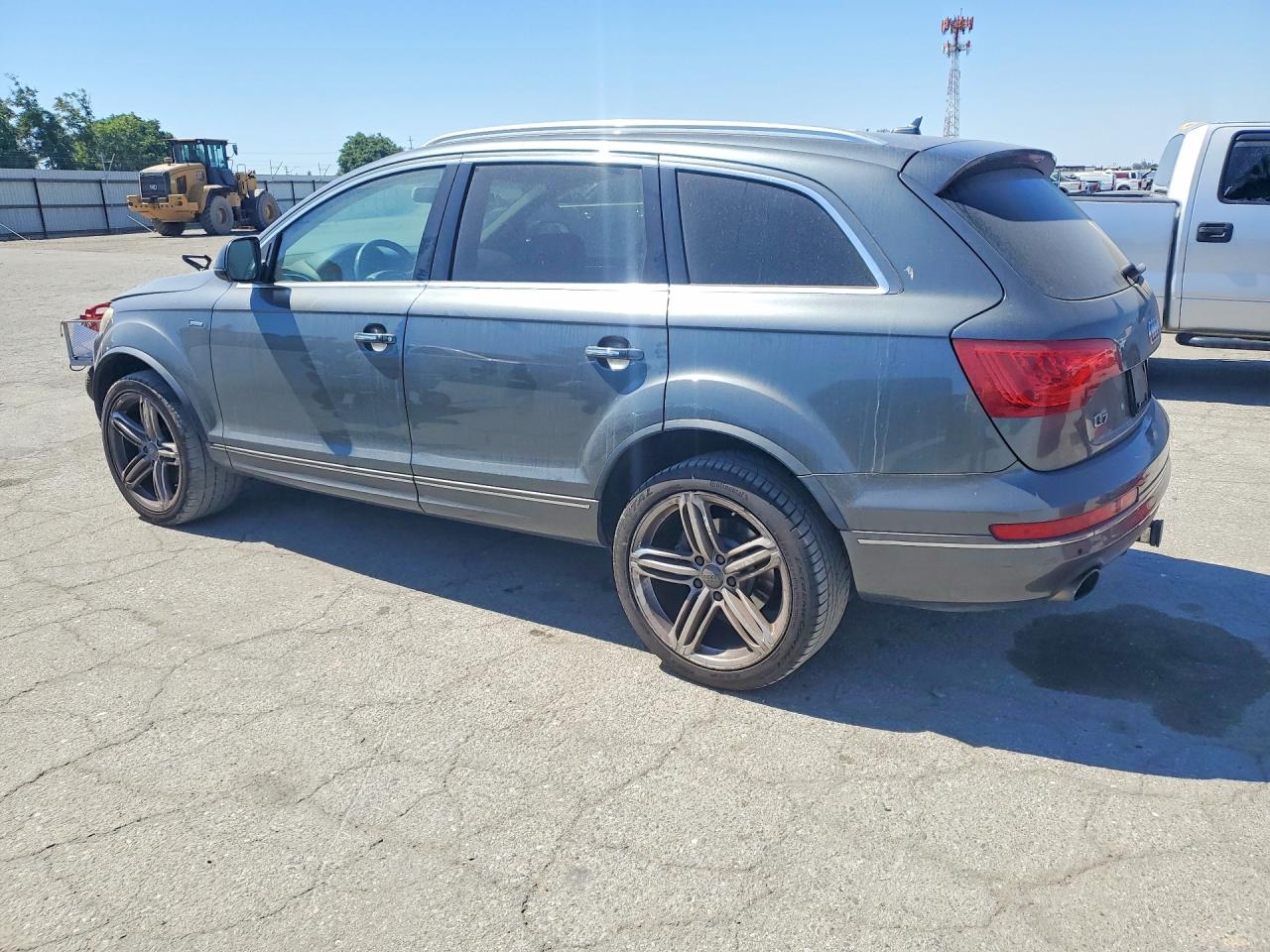 2015 Audi Q7 Premium Plus Gray vin: WA1LGAFE5FD032858